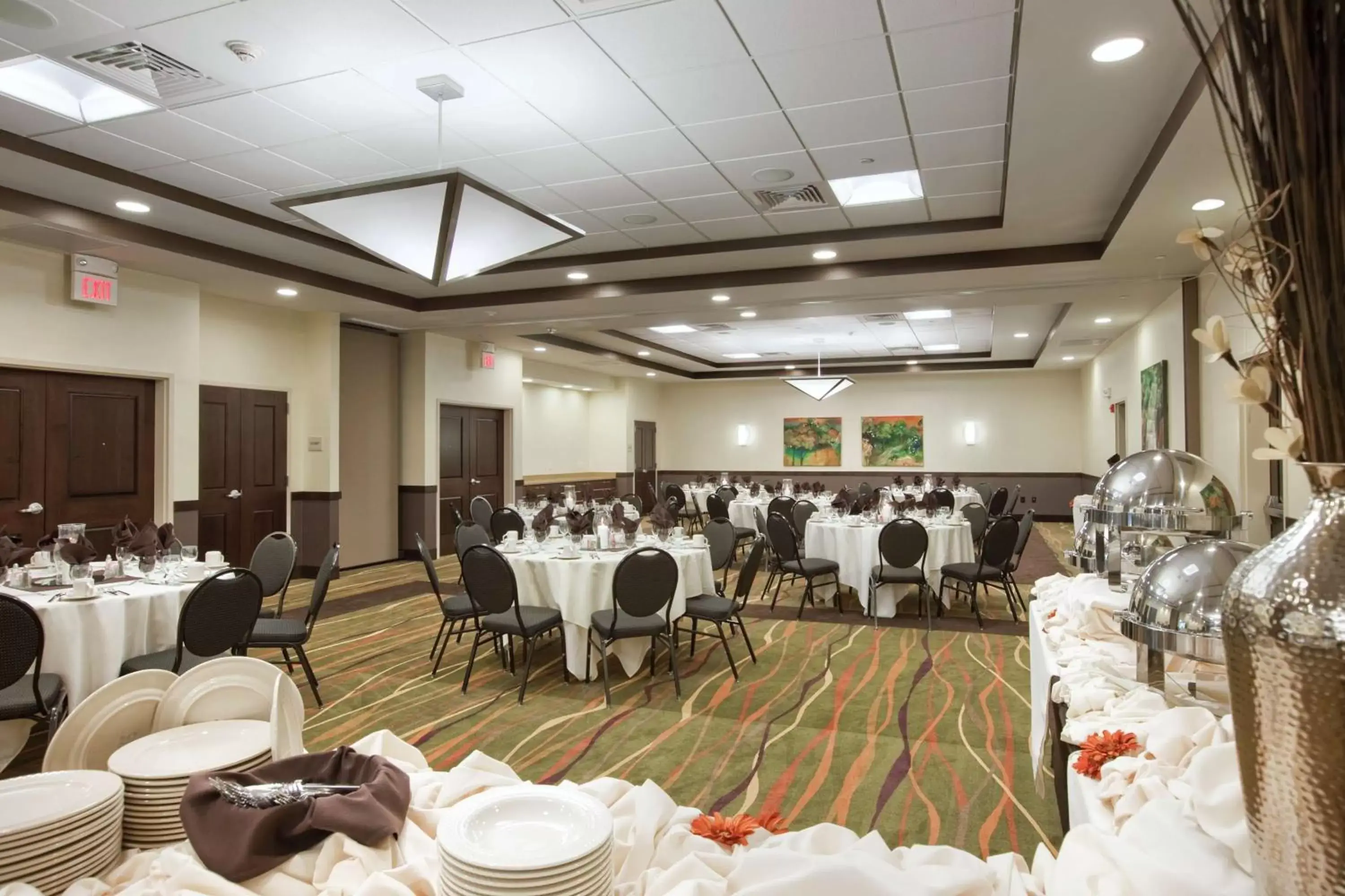 Meeting/conference room, Restaurant/Places to Eat in Hilton Garden Inn Springfield, MO