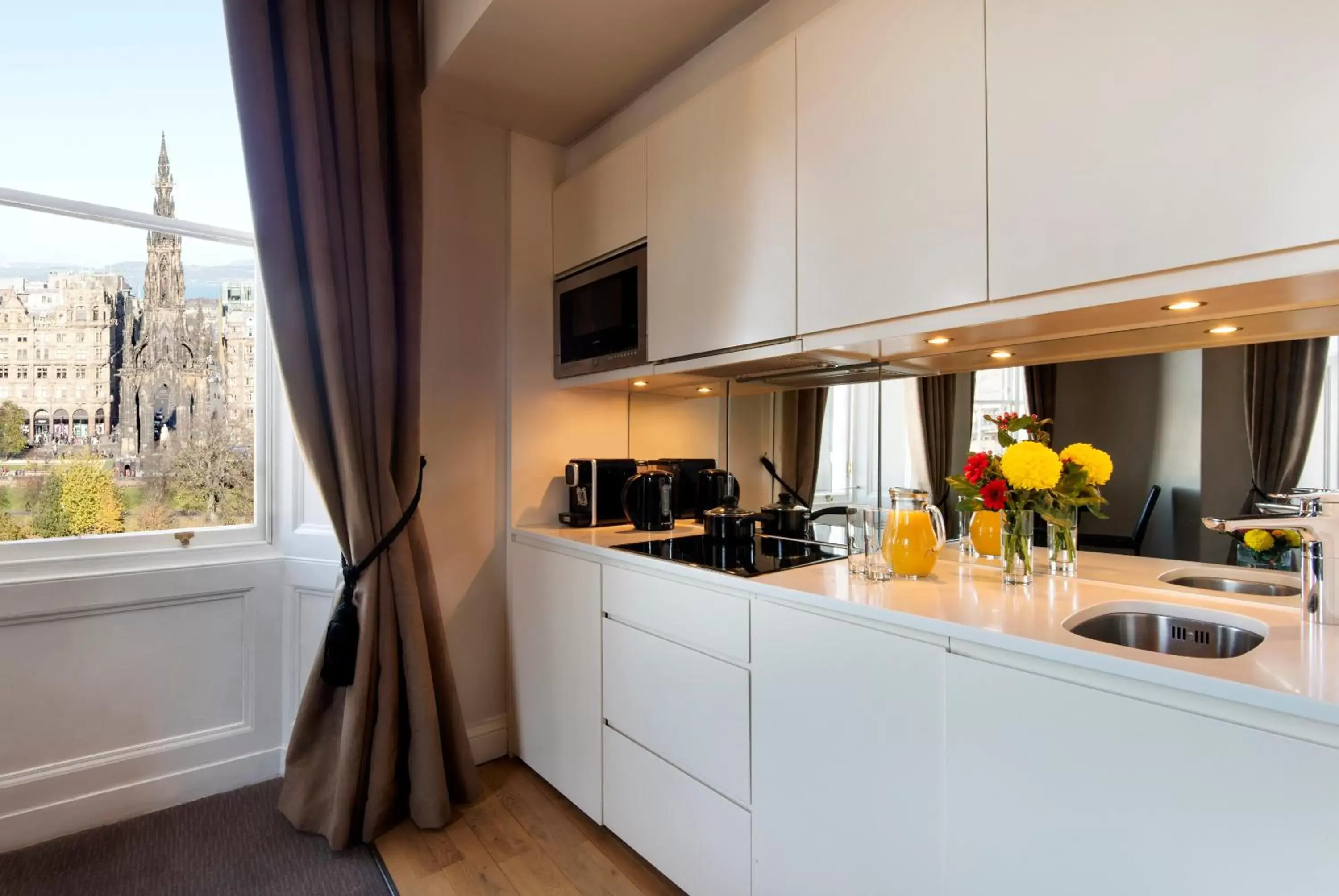 Kitchen or kitchenette, Kitchen/Kitchenette in Fraser Suites Edinburgh