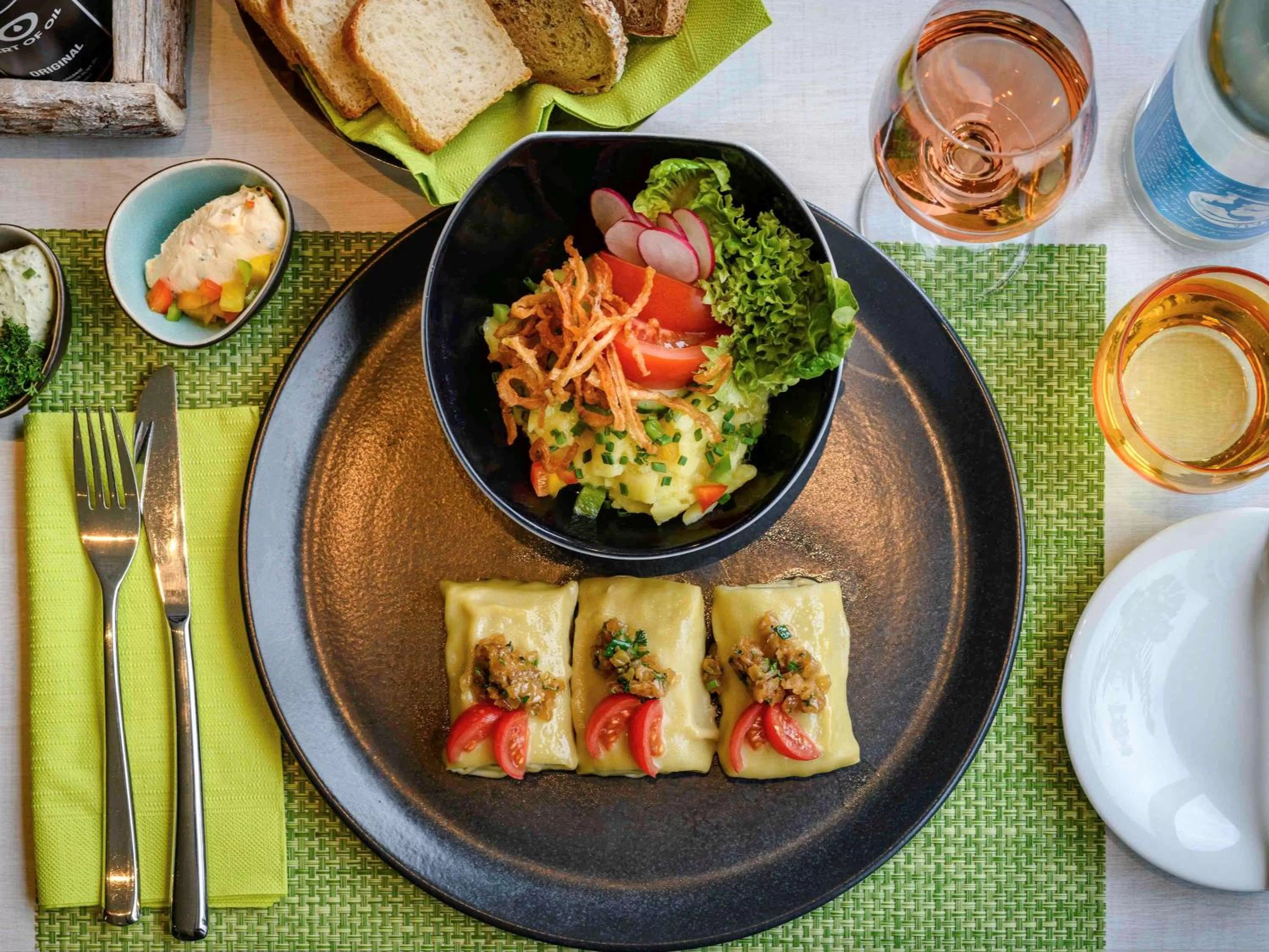 Restaurant/places to eat, Food in Mercure Stuttgart City Center