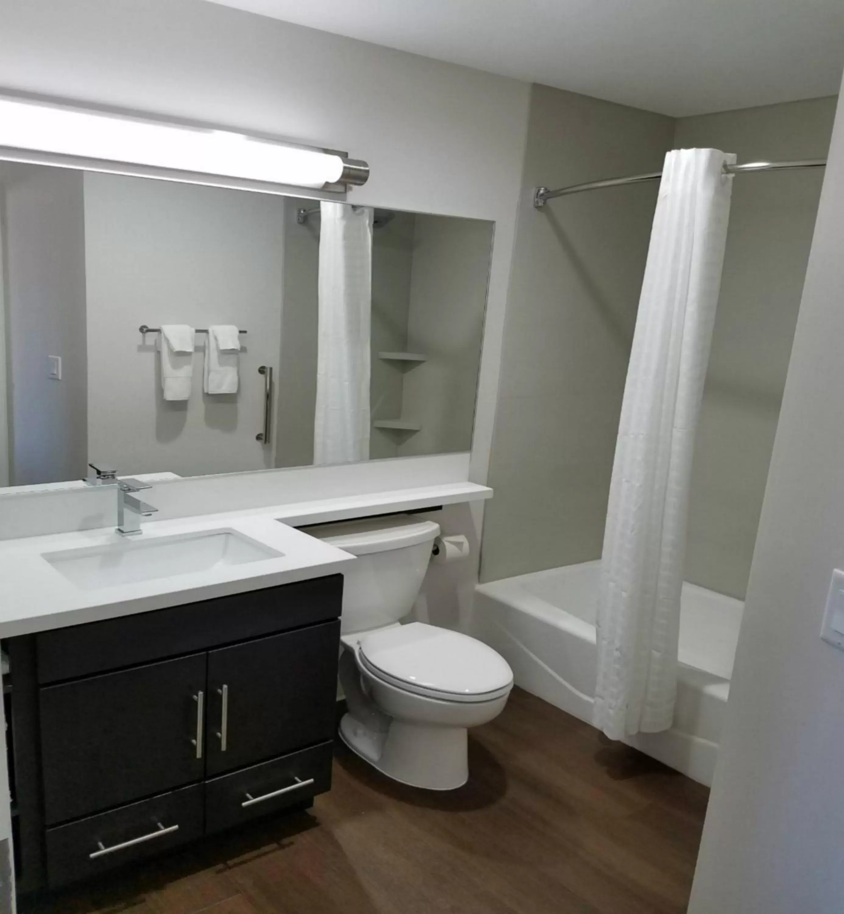 Bathroom in Candlewood Suites Independence, an IHG Hotel