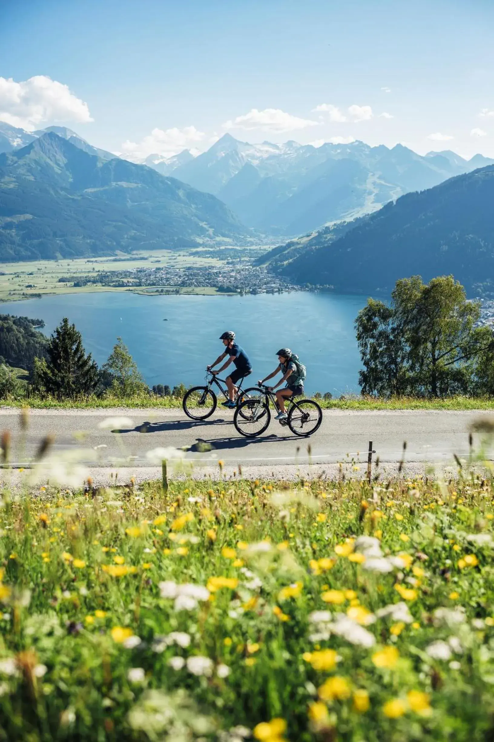 Cycling in Der Schütthof