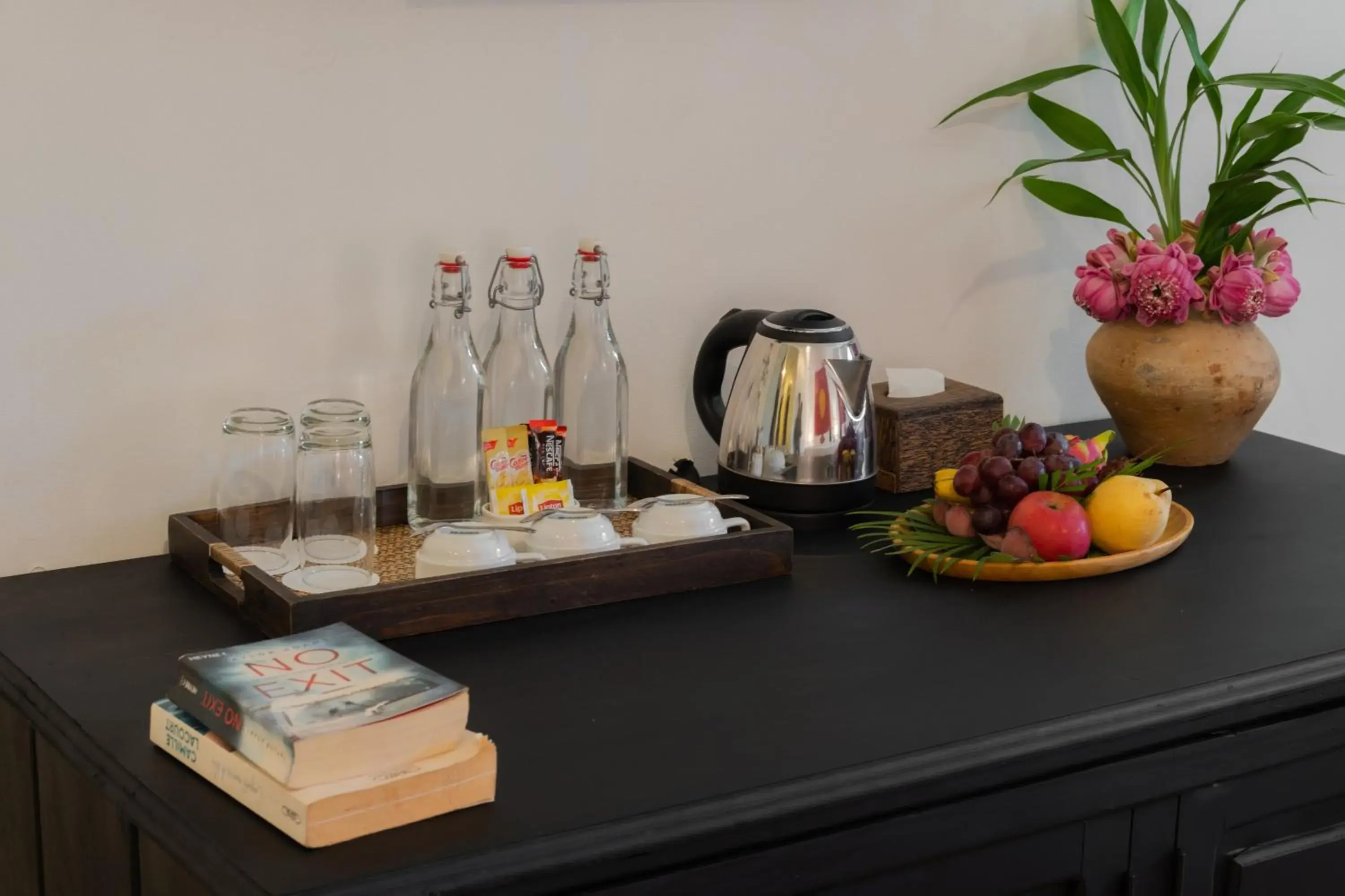 Coffee/tea facilities in Pandora Suite D'Angkor