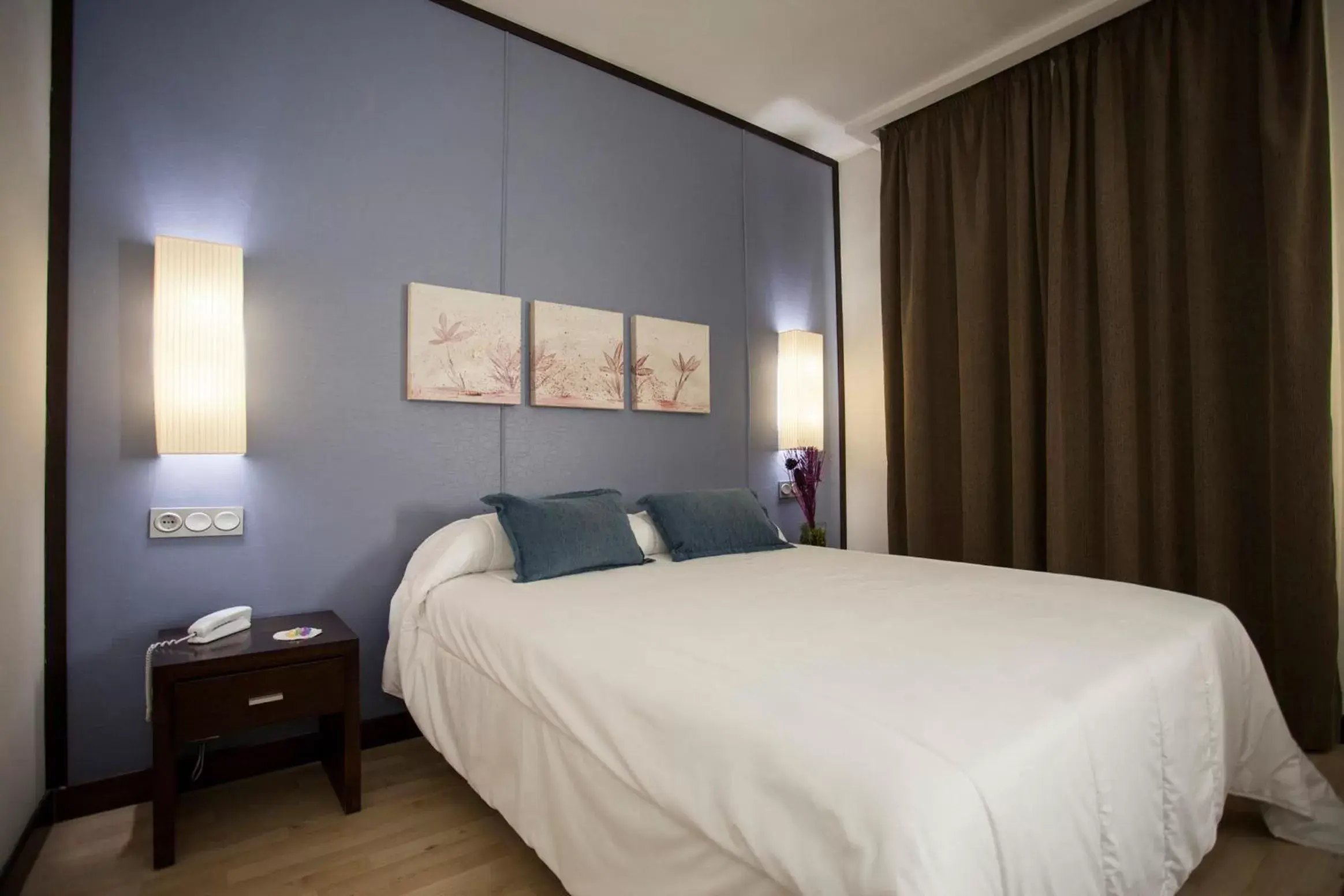 Single Room in Hotel Puerta de Ocaña Single Room in Hotel Puerta de Ocaña