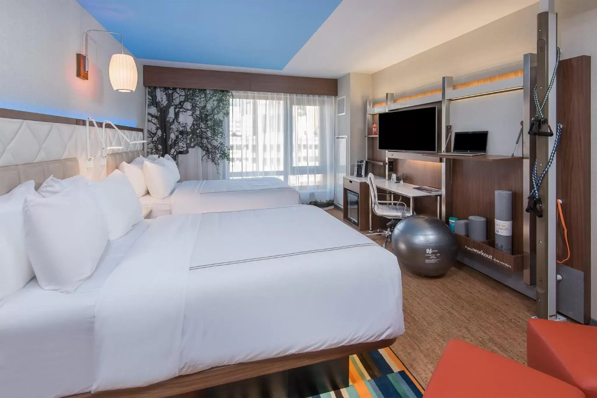 Photo of the whole room, Bed in EVEN Hotel New York - Times Square South by IHG Photo of the whole room, Bed in EVEN Hotel New York - Times Square South by IHG