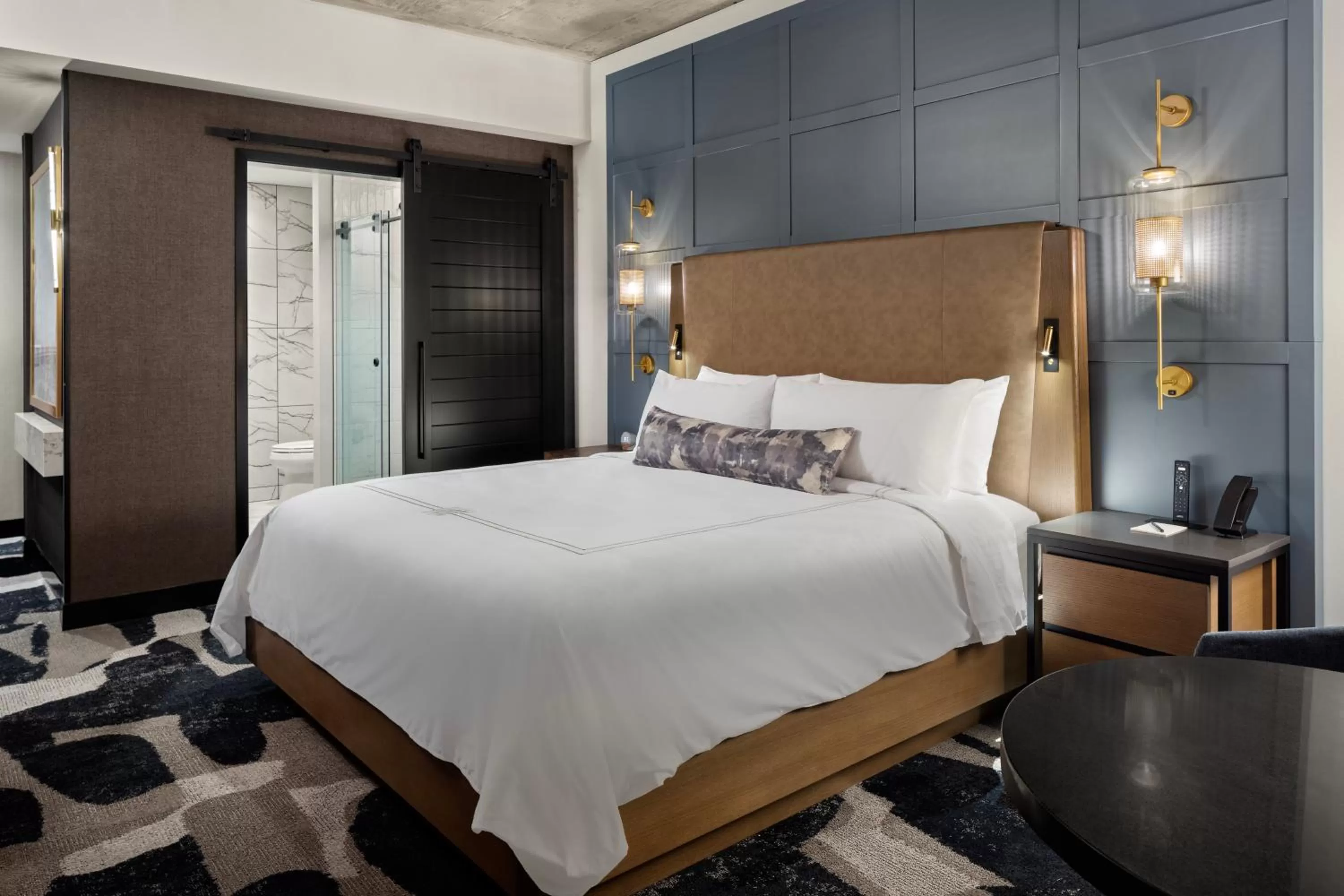 Photo of the whole room, Bed in The Trade, Autograph Collection