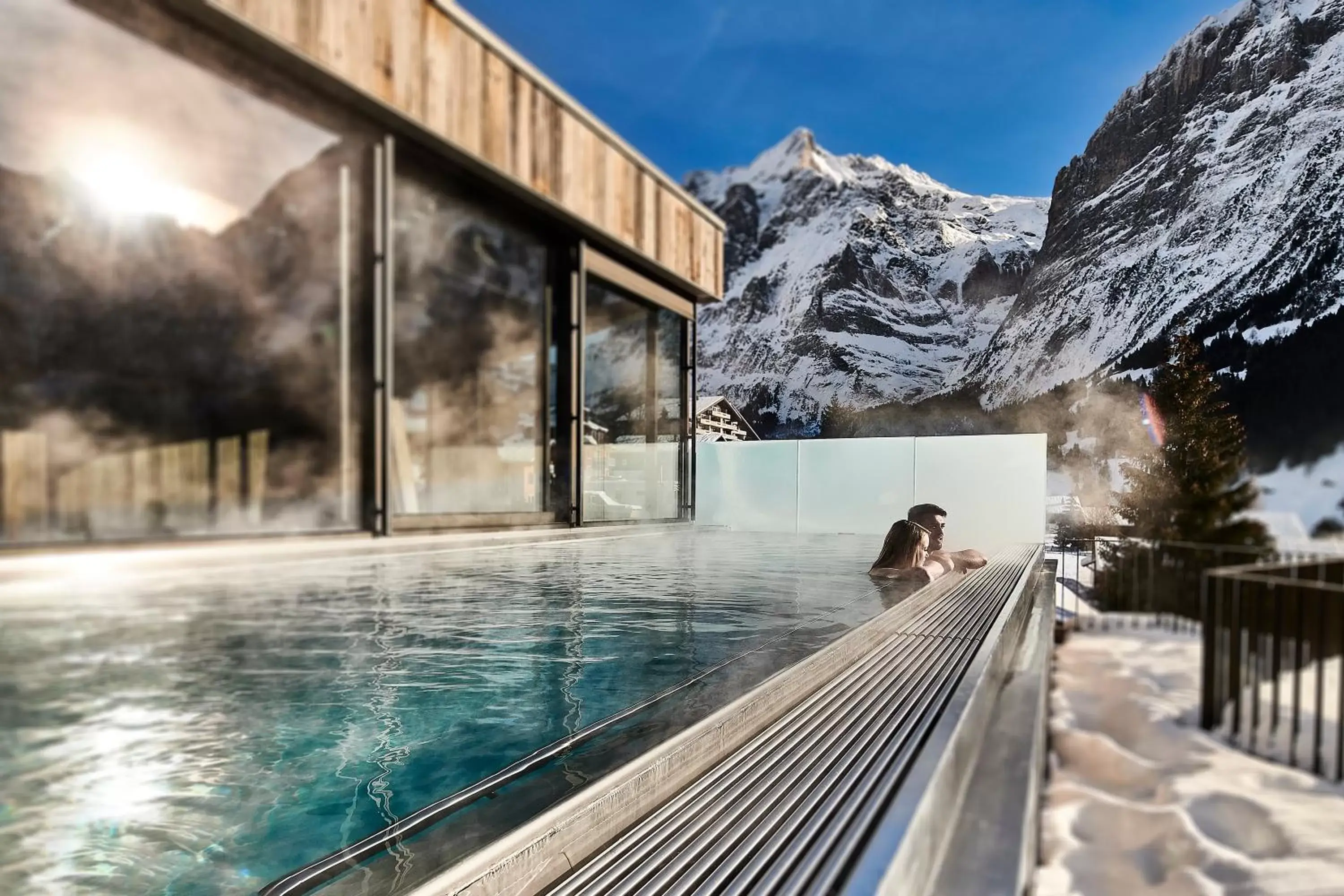 Mountain view, Swimming Pool in Hotel Spinne Grindelwald