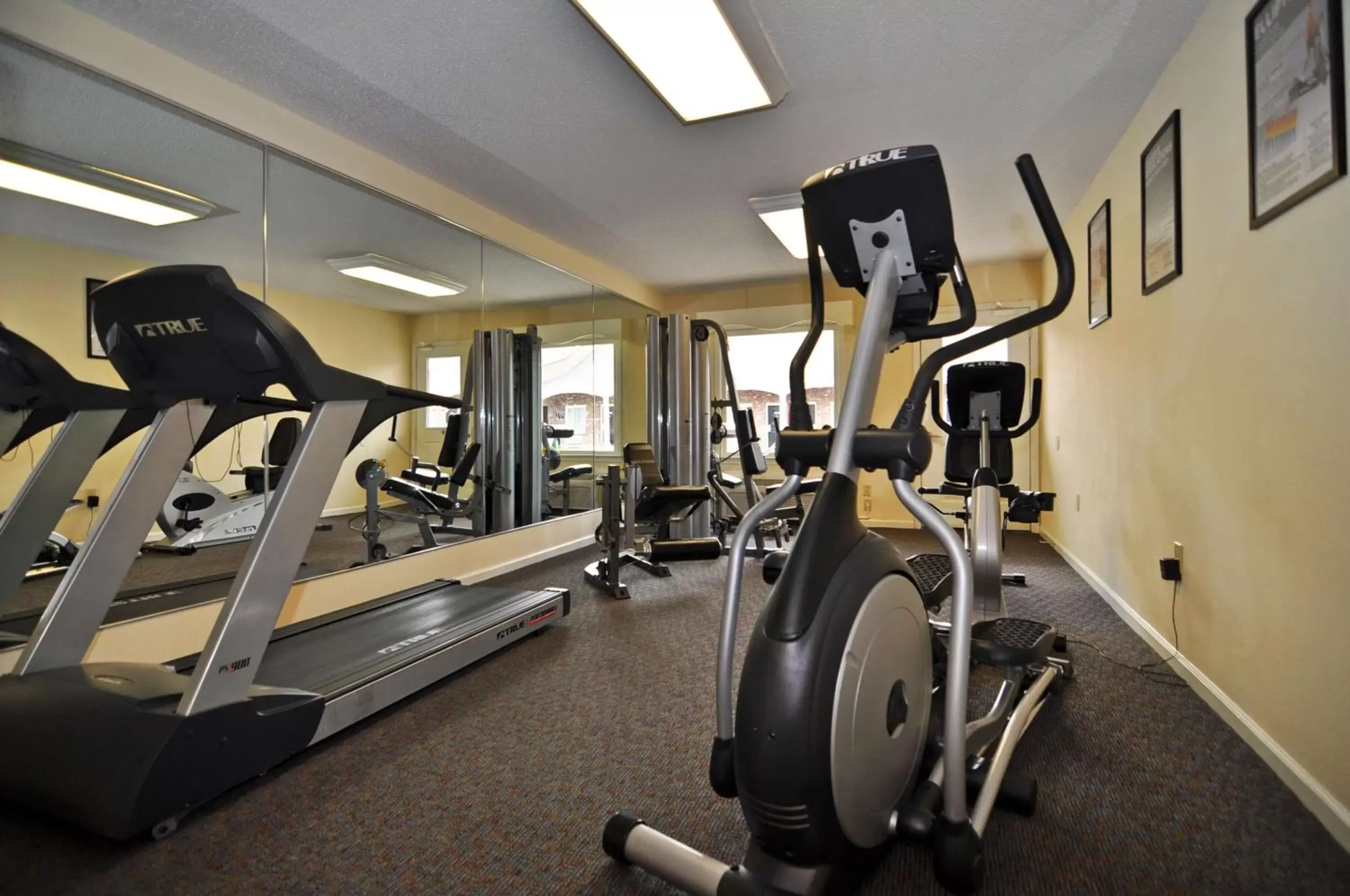 Fitness centre/facilities, Fitness Center/Facilities in Best Western PLUS Santee Inn