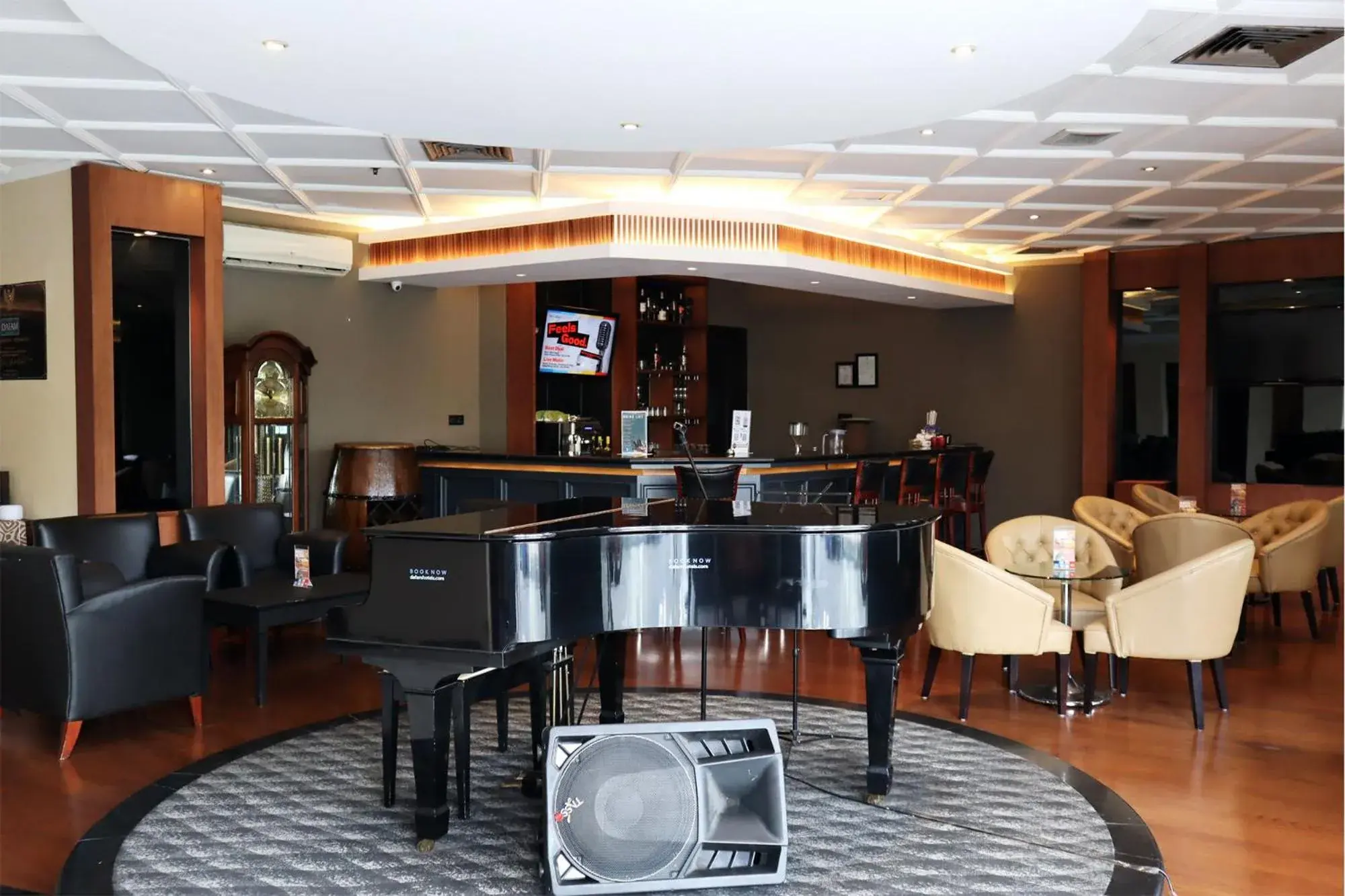 Lounge or bar, Restaurant/Places to Eat in Hotel Dafam Semarang