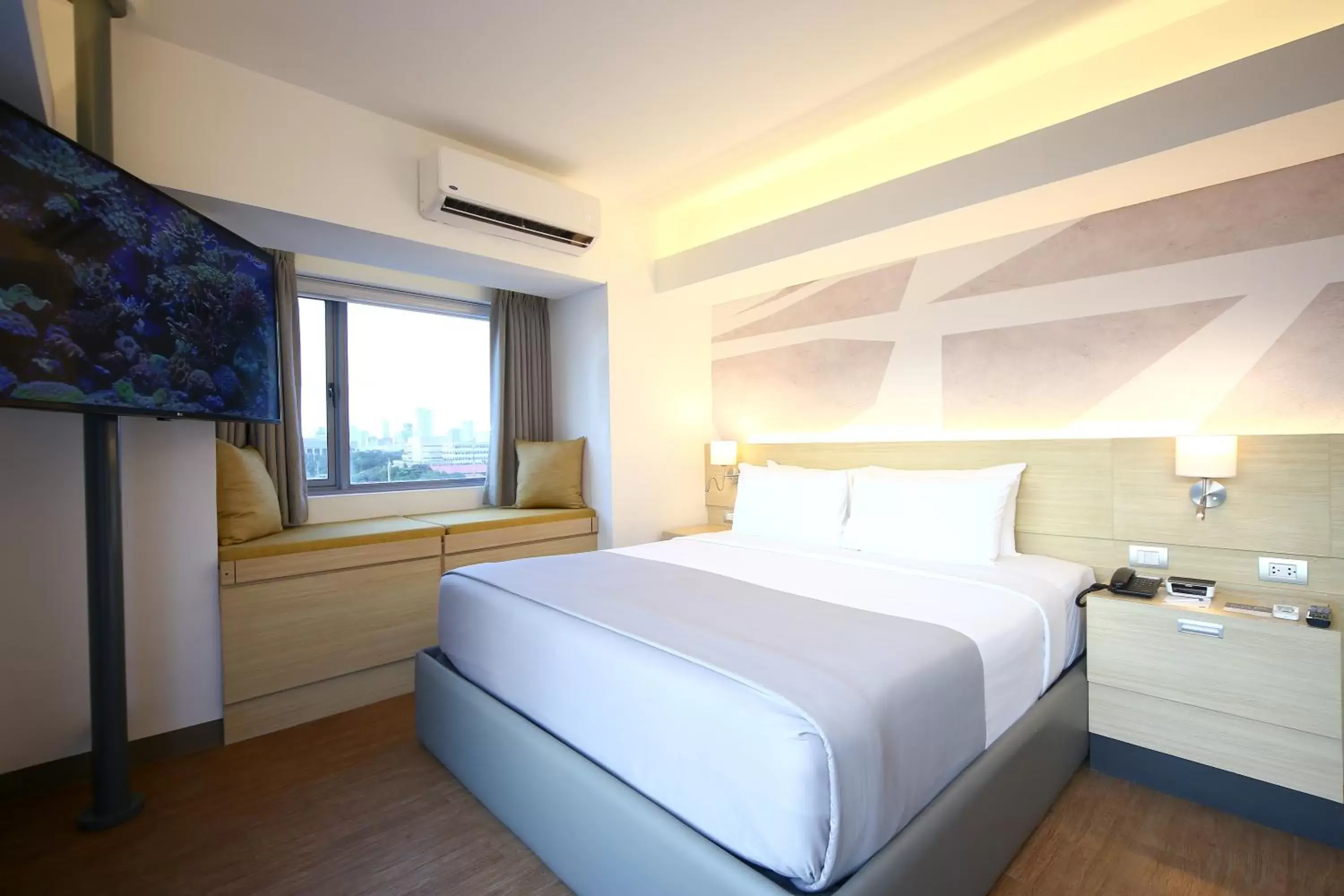 Bed in TRYP by Wyndham Mall of Asia Manila