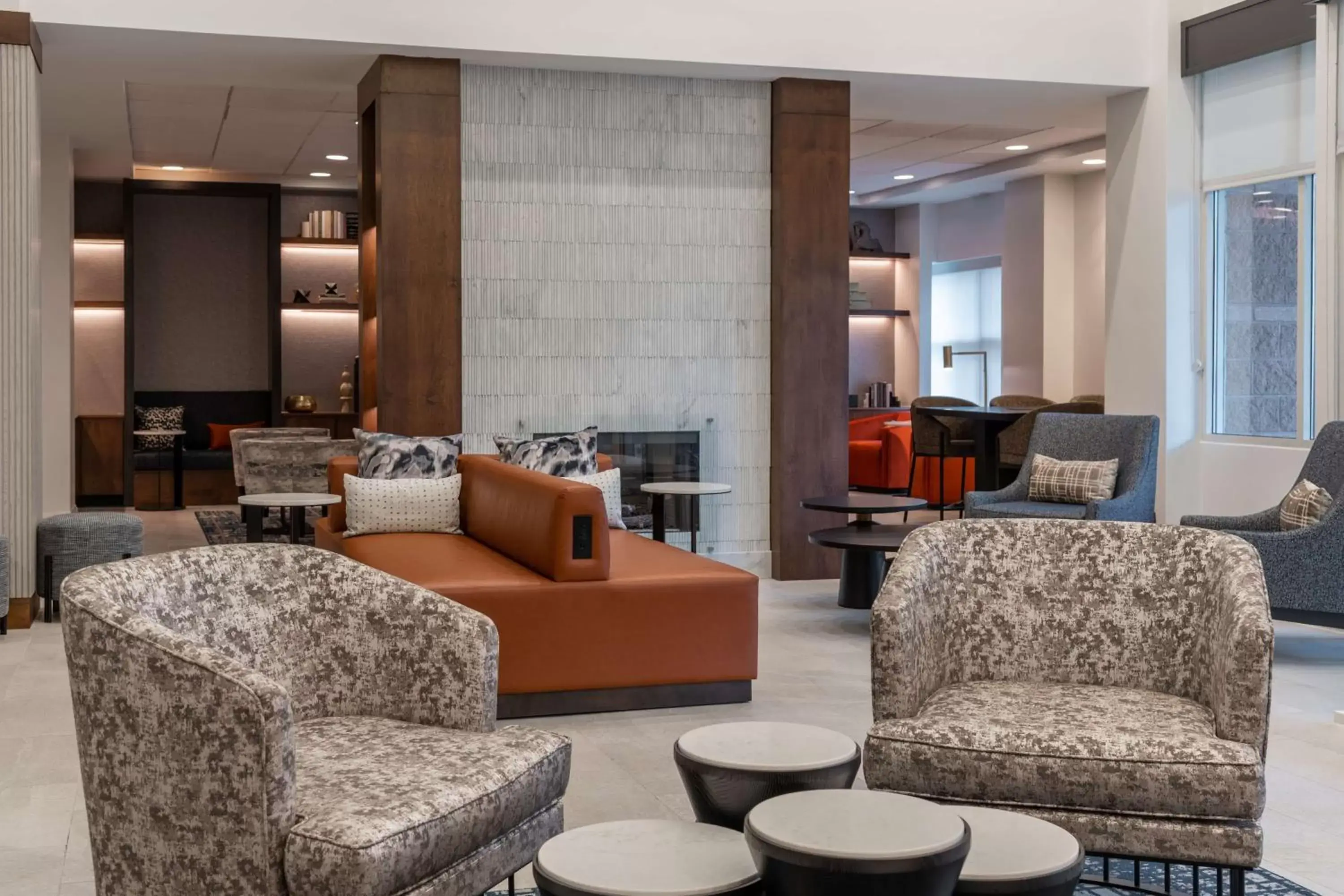 Lobby or reception, Seating Area in Hilton Garden Inn Arlington/Courthouse Plaza