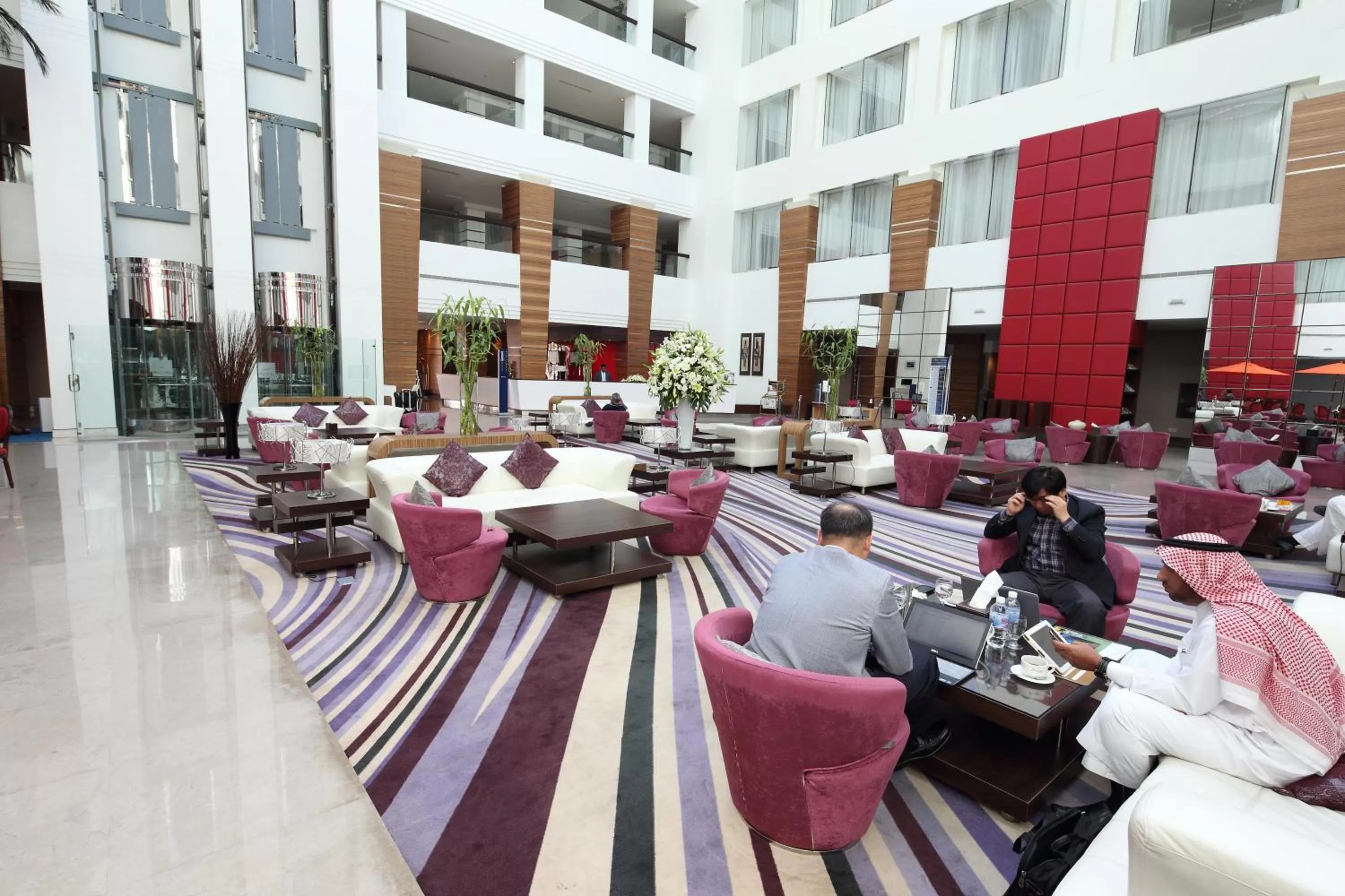 Lobby or reception in Novotel Dammam Business Park