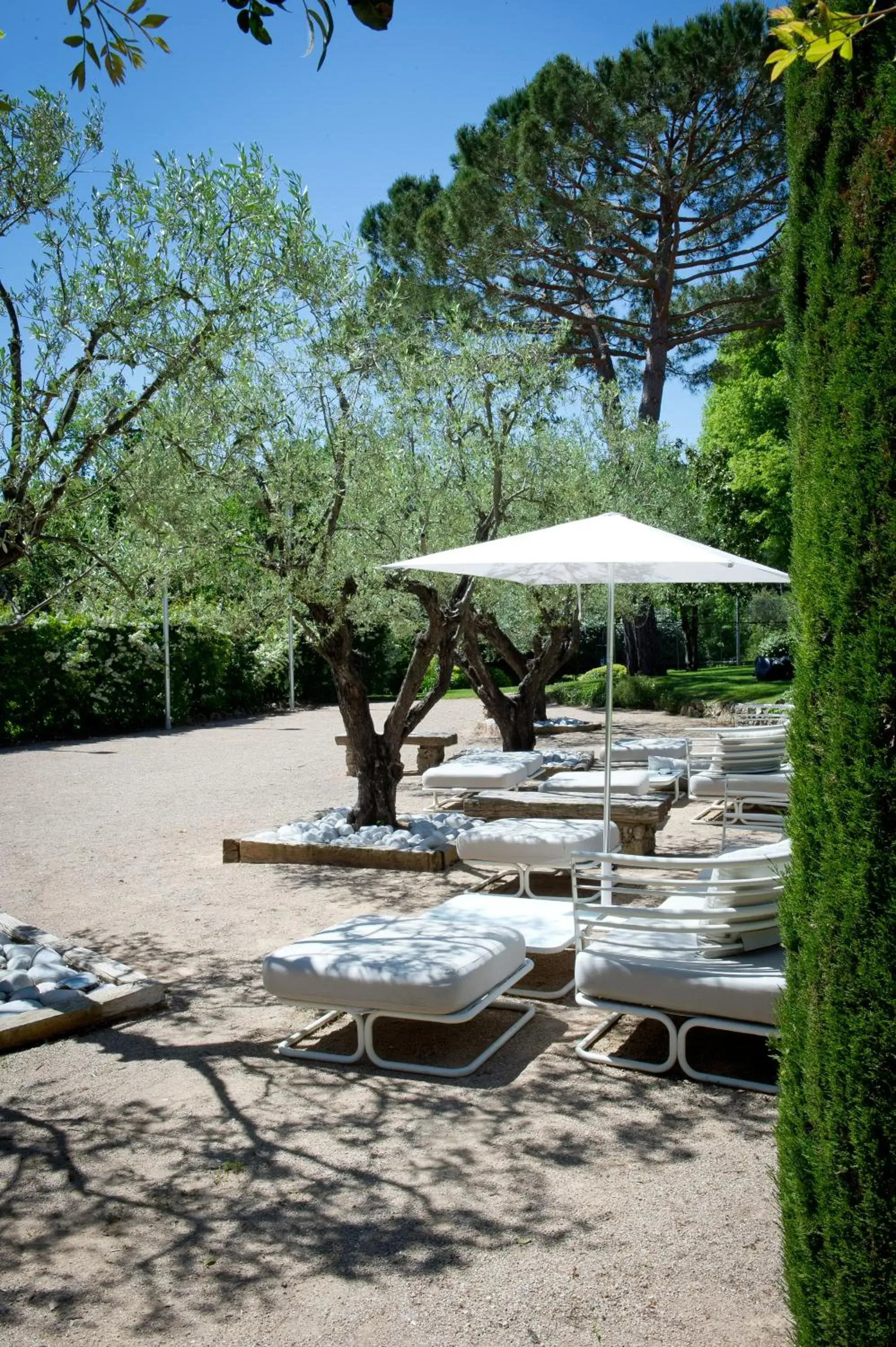 Garden, Beach in Hotel Restaurant La Vague de Saint Paul & Spa