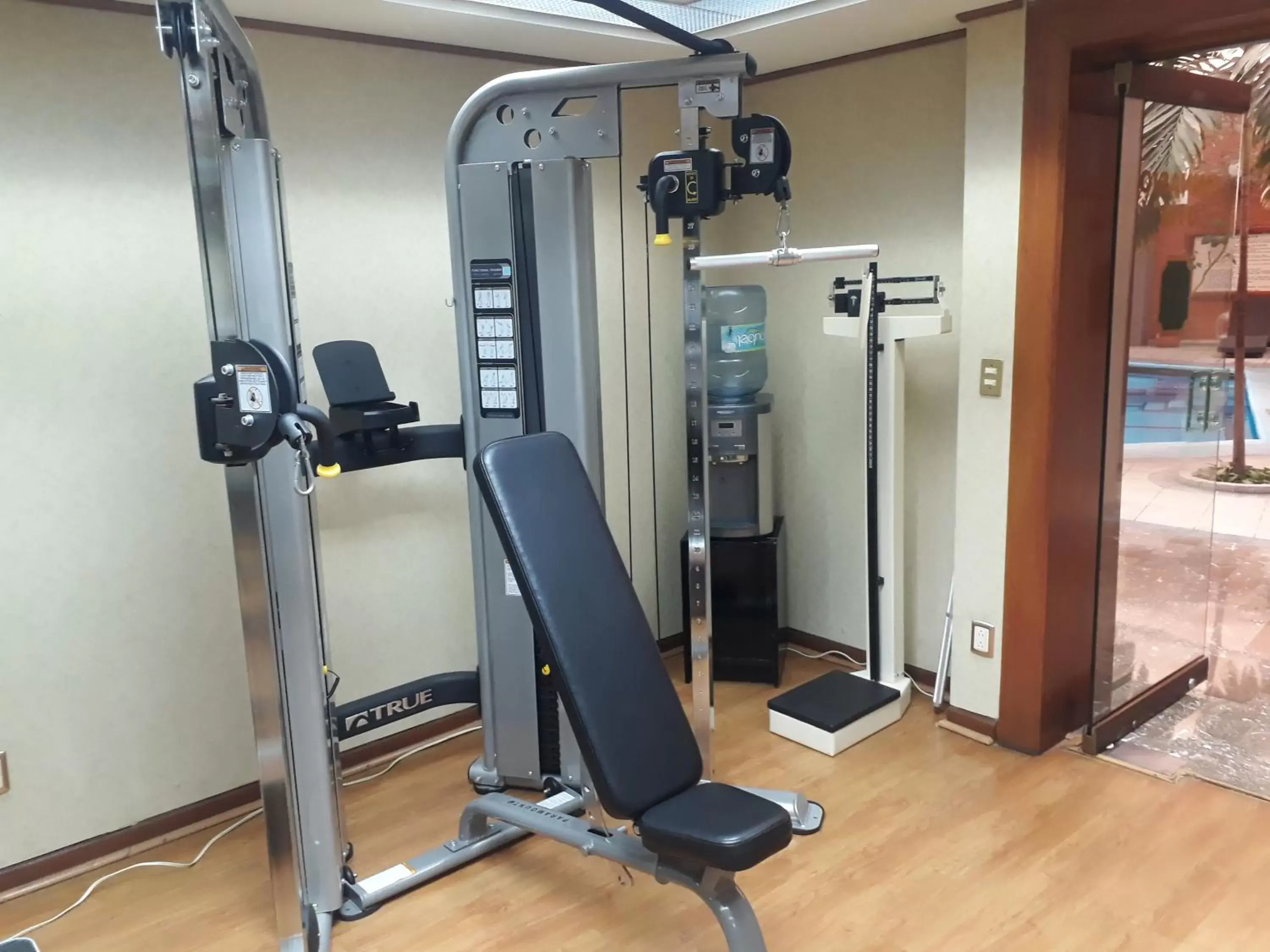 Fitness centre/facilities, Fitness Center/Facilities in Country Plaza