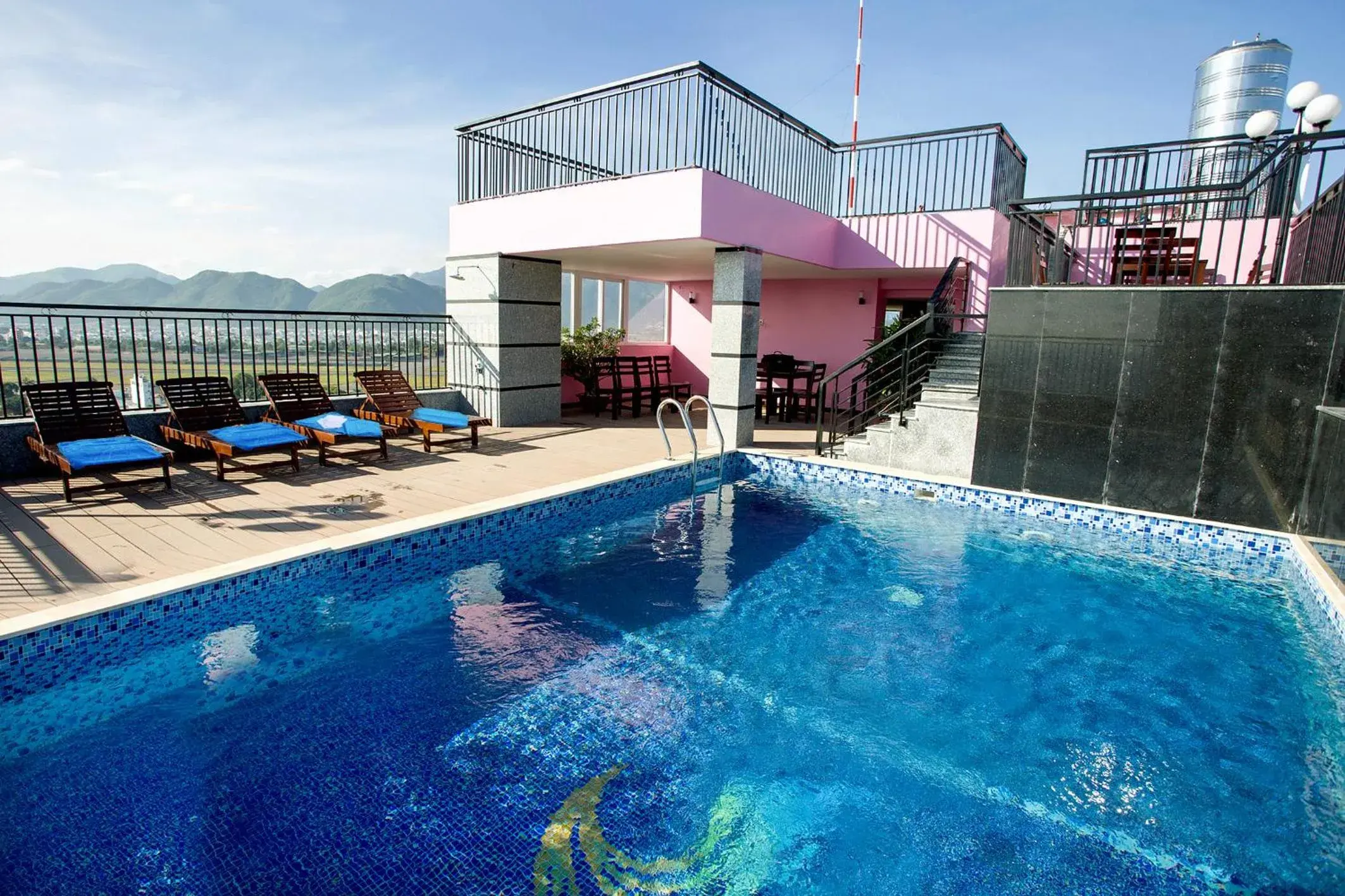 Balcony/Terrace, Swimming Pool in Golden Rain 2 Hotel