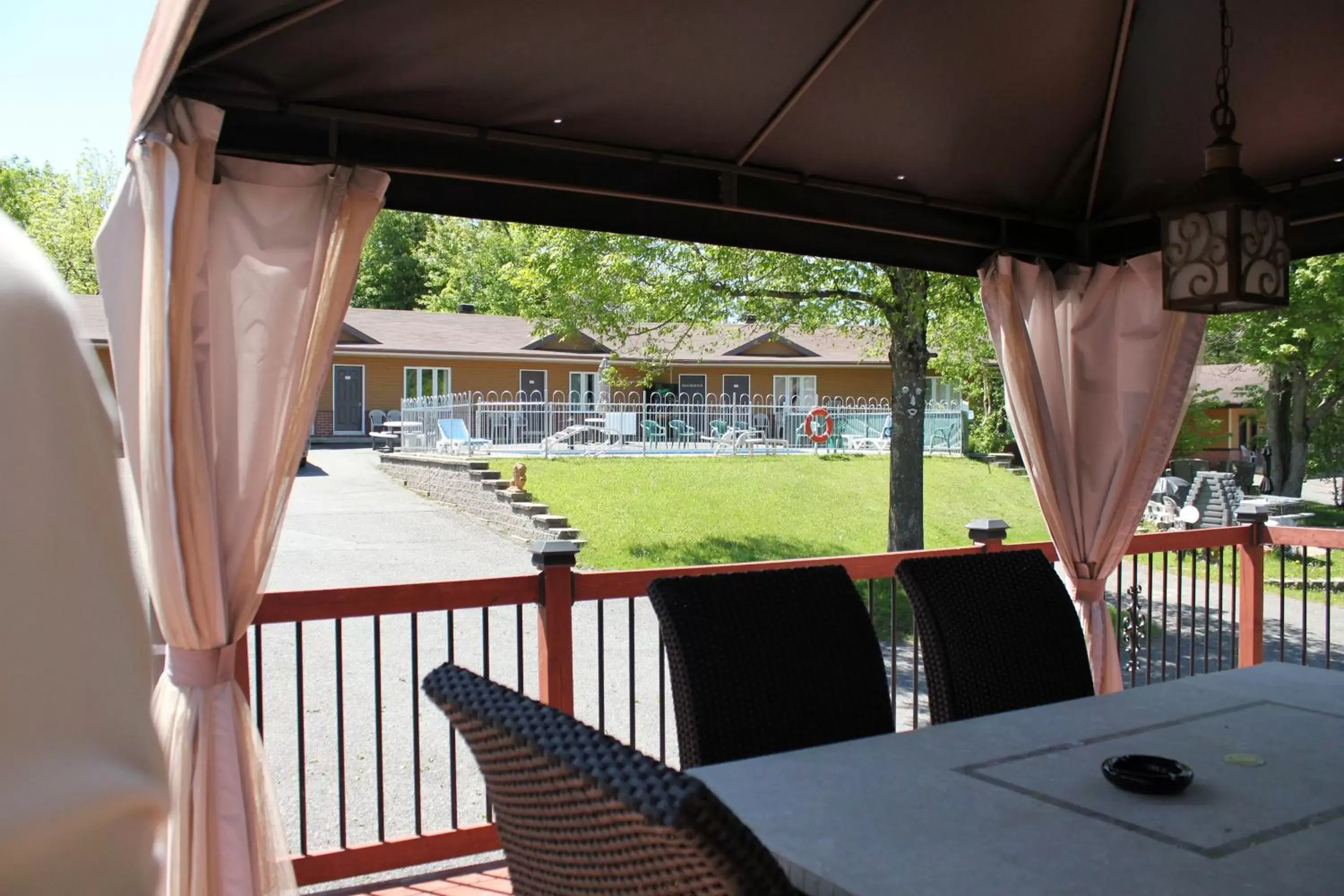 Balcony/Terrace in Motel et Camping Etchemin