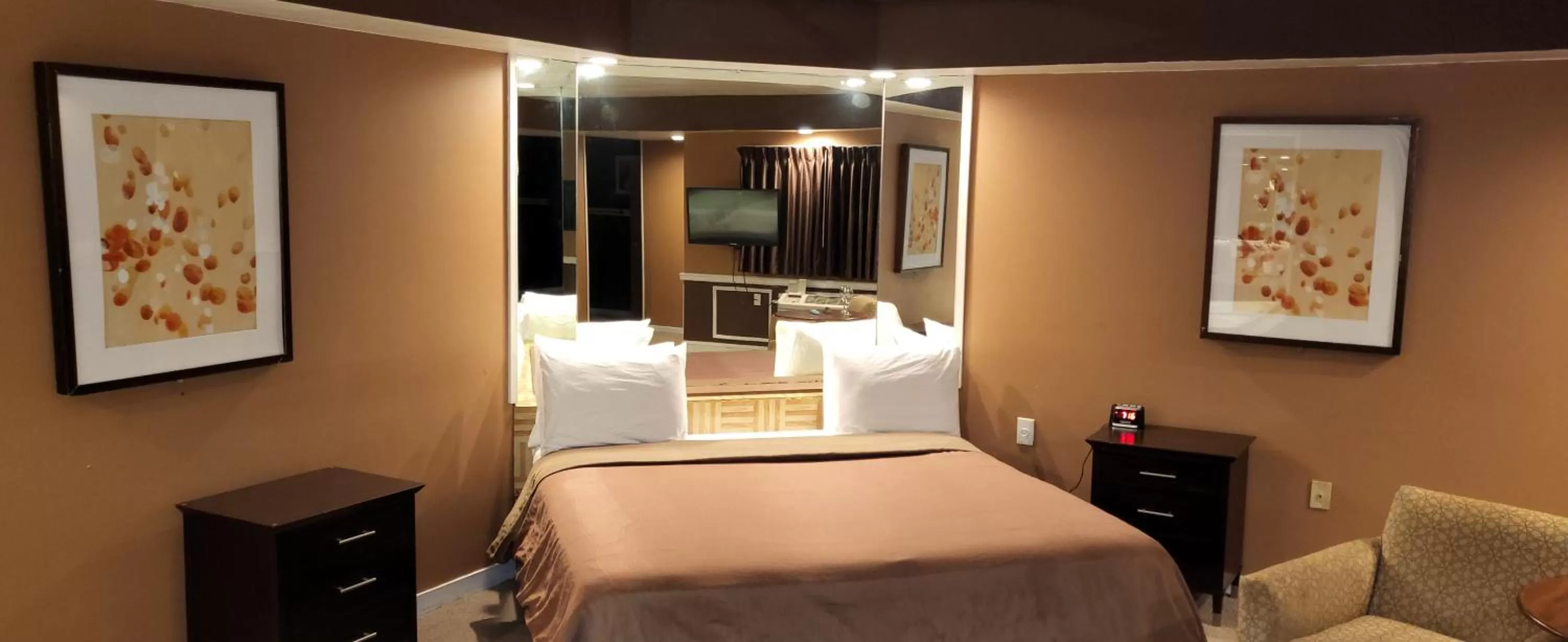 Bedroom, Bed in Inn of the Dove - Romantic Luxury Suites with Jacuzzi & Seasonal Fireplace at Harrisburg-Hershey-Philadelphia, PA