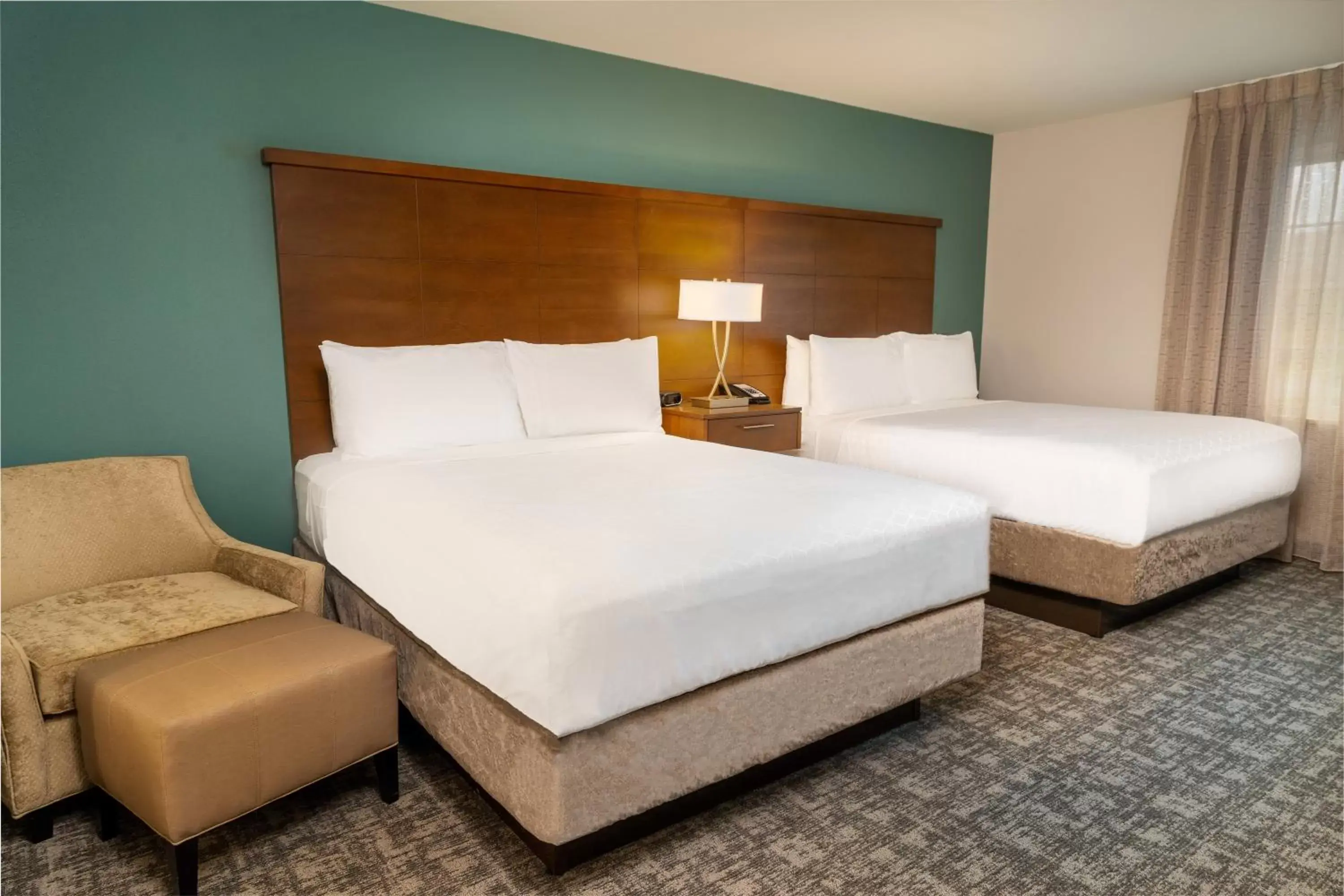 Photo of the whole room, Bed in Staybridge Suites - Nashville - Franklin, an IHG Hotel