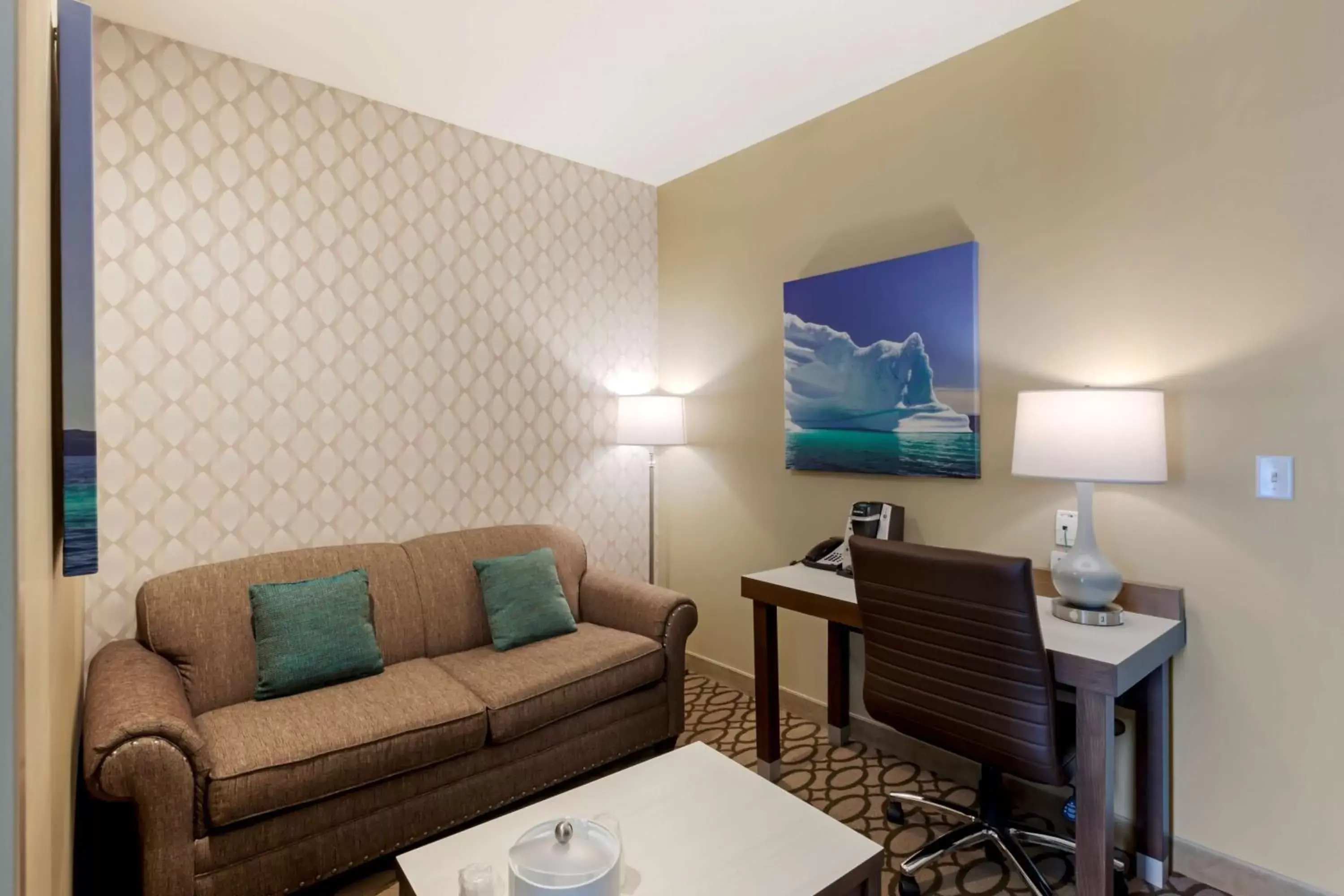 Bedroom, Seating Area in Best Western Plus St. John's Airport Hotel and Suites