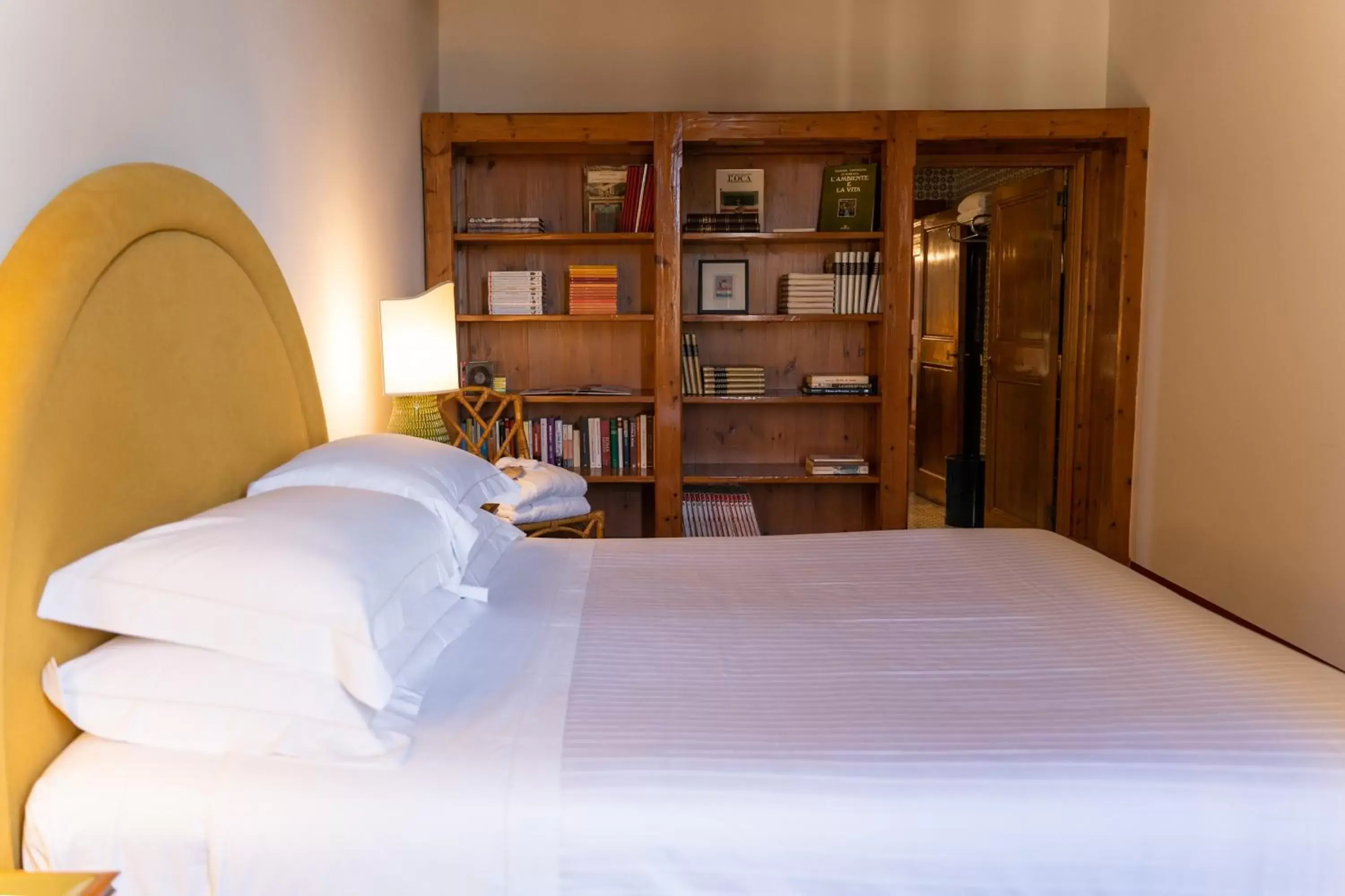 Bed in Hotel Certosa Di Maggiano