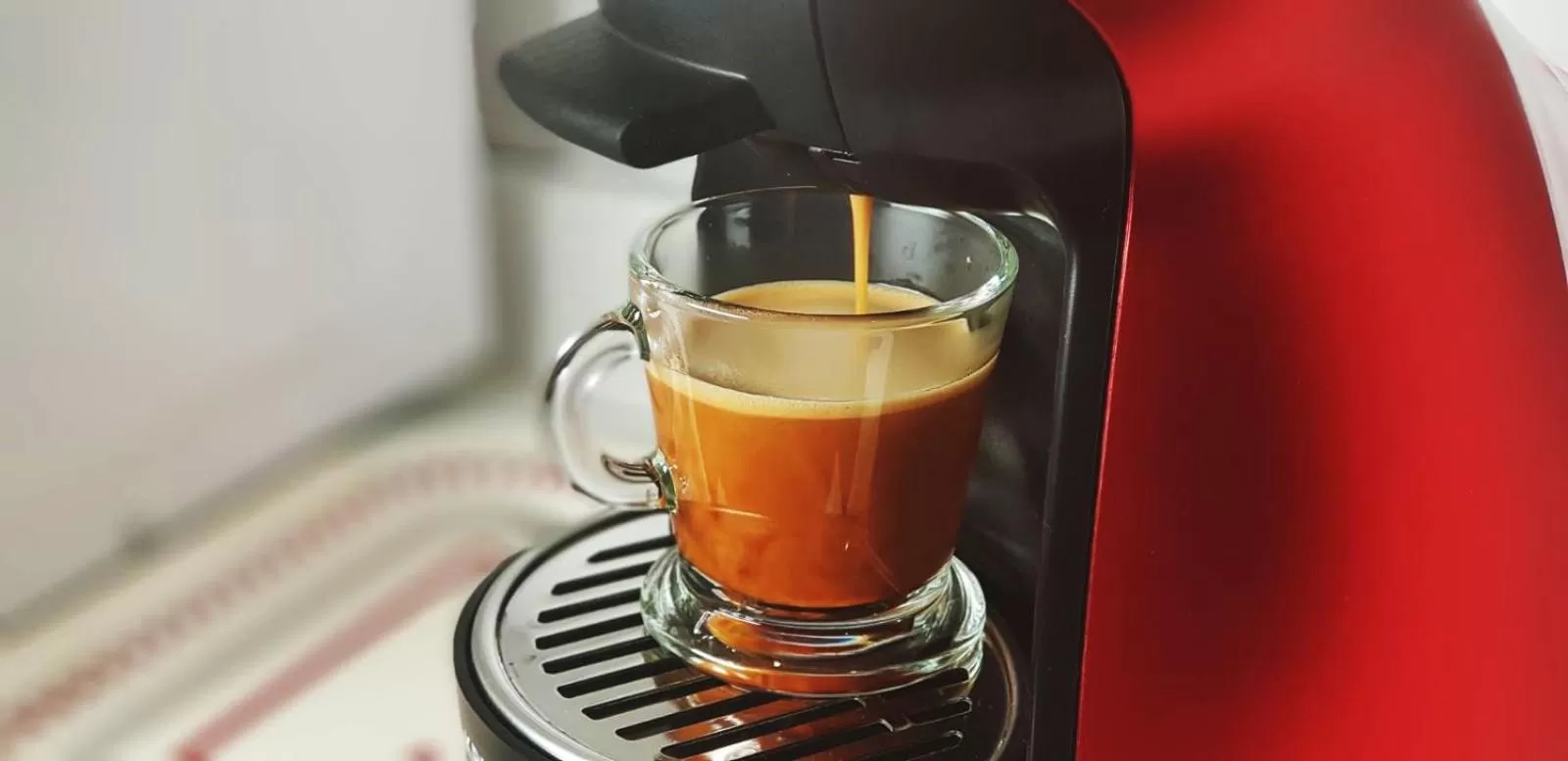 Coffee/tea facilities in Chambre de charme au coeur du vieux Valence - Confort & Calme