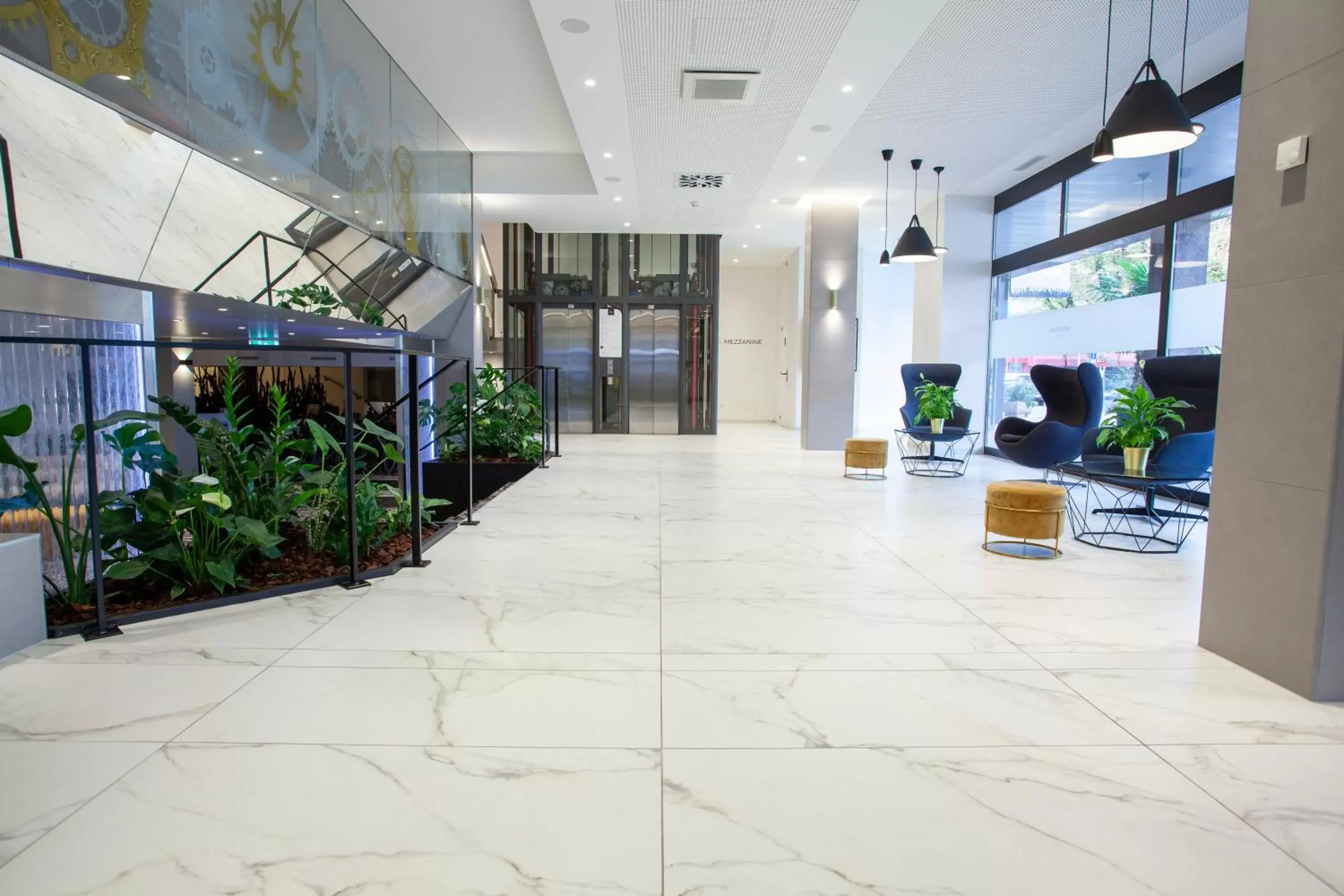 Facade/entrance, Lobby/Reception in Mercure Biel