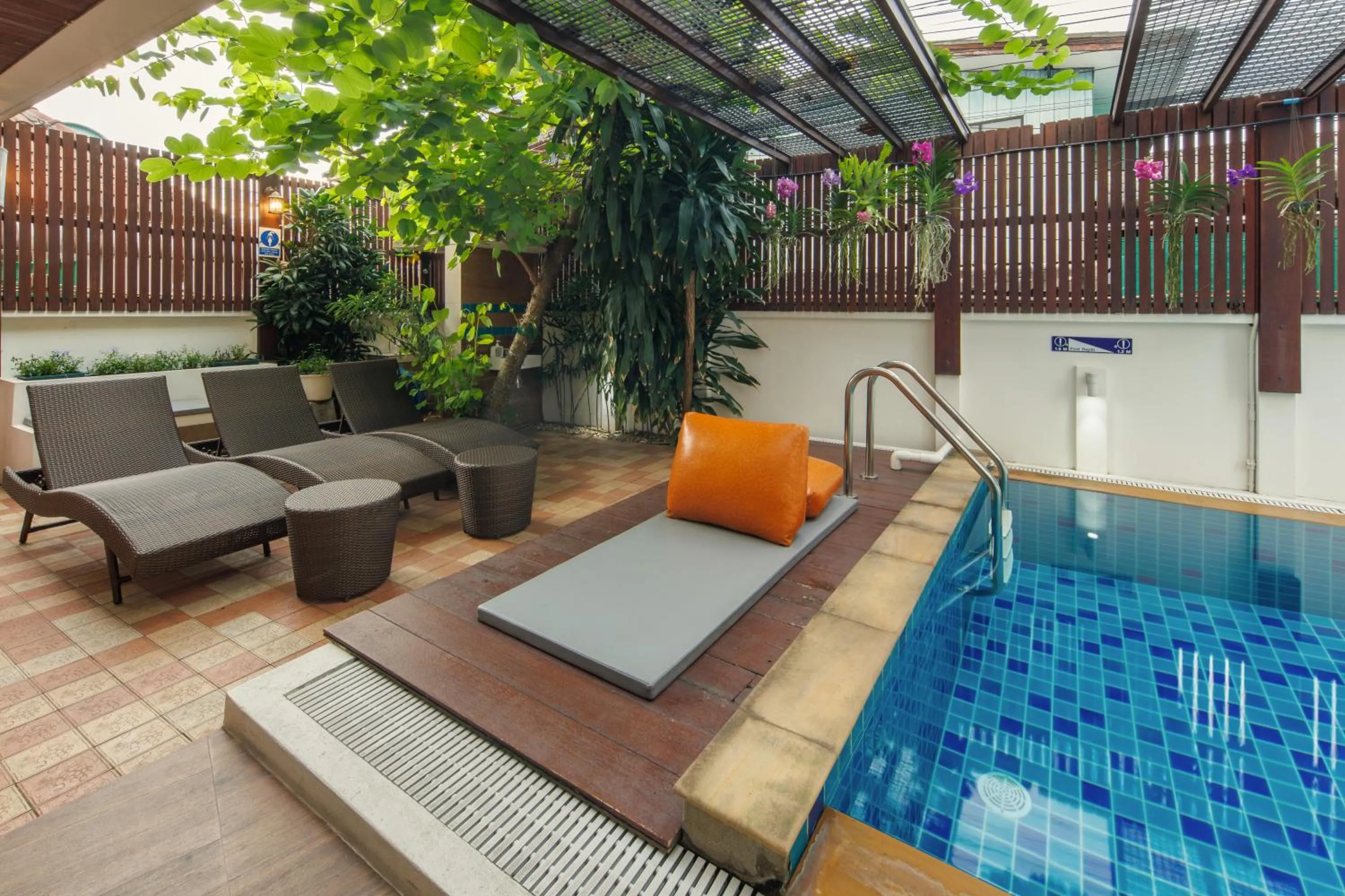 Swimming pool in Rendezvous Classic House