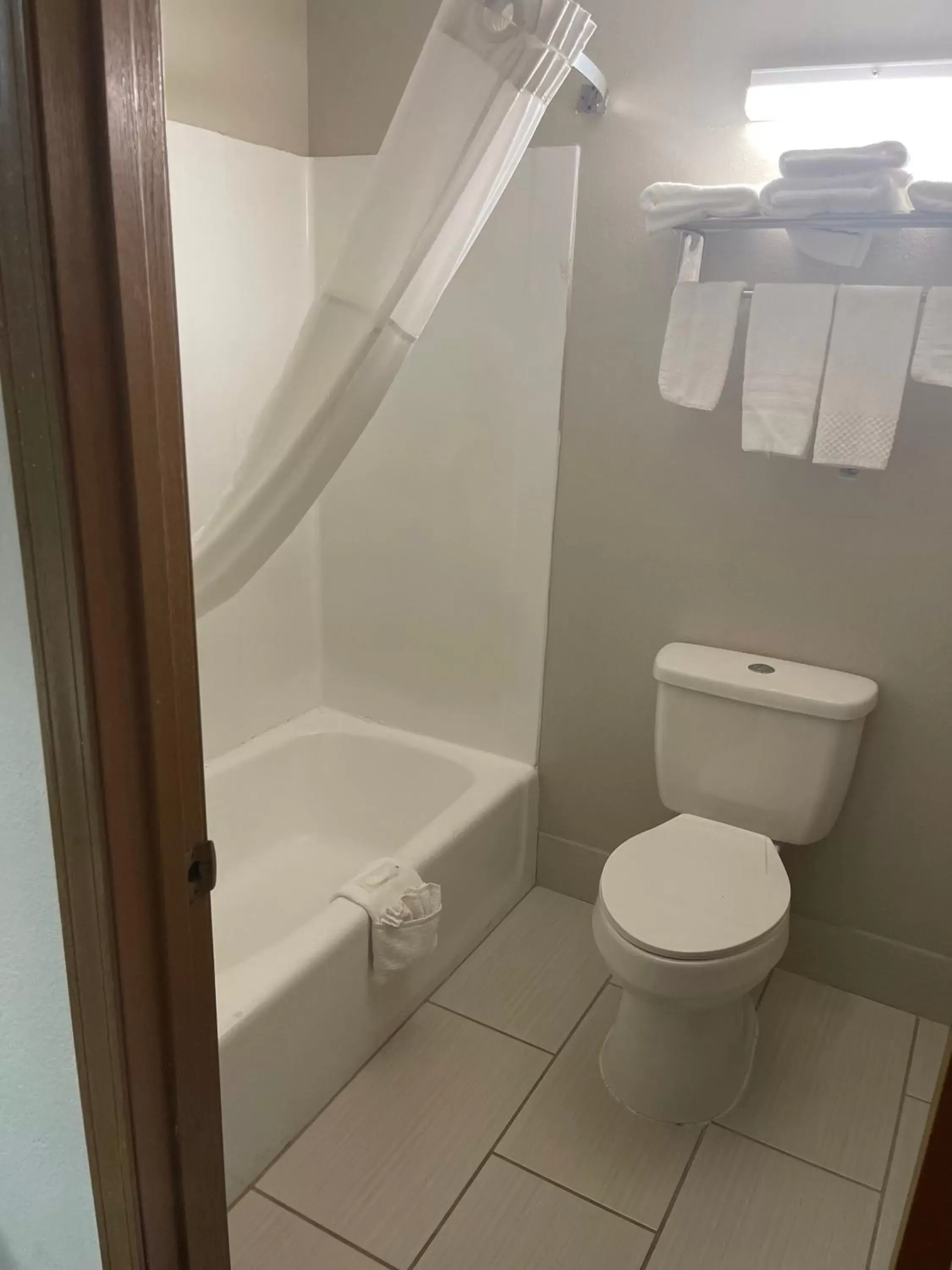 Bathroom in Royal Inn & Suites
