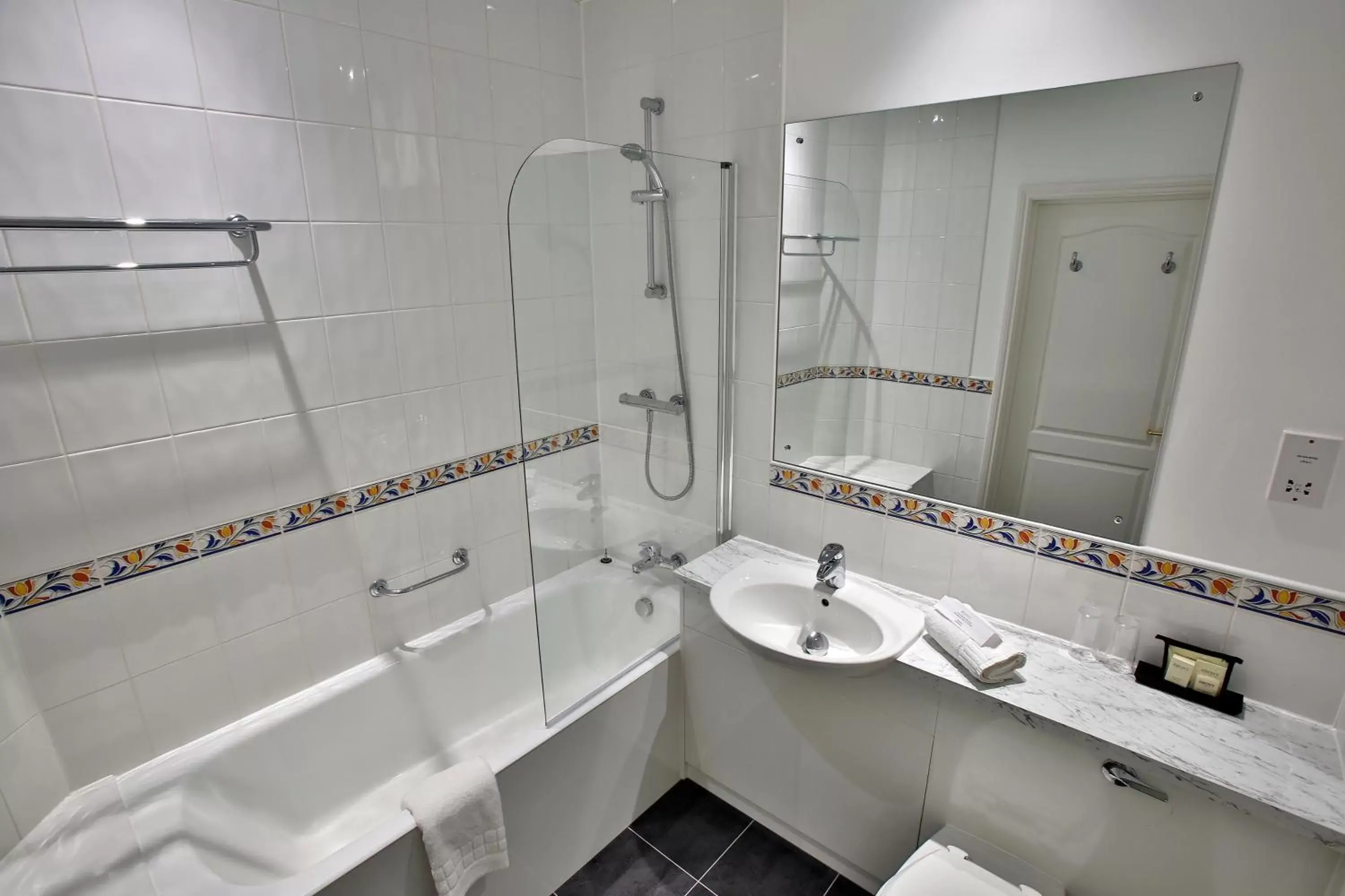 Bathroom in Quorn Grange Hotel