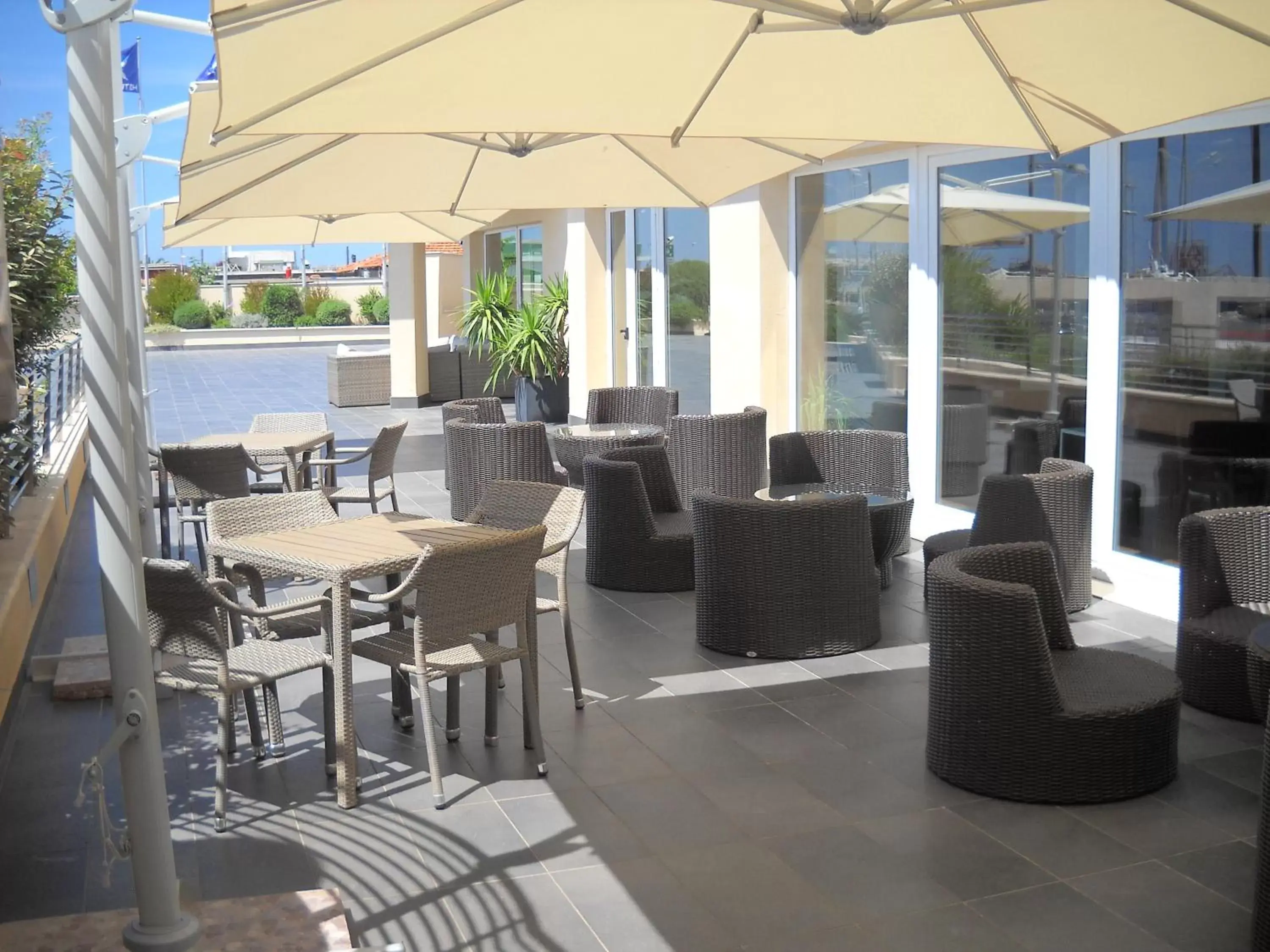 Balcony/Terrace, Restaurant/Places to Eat in Hotel Tiber