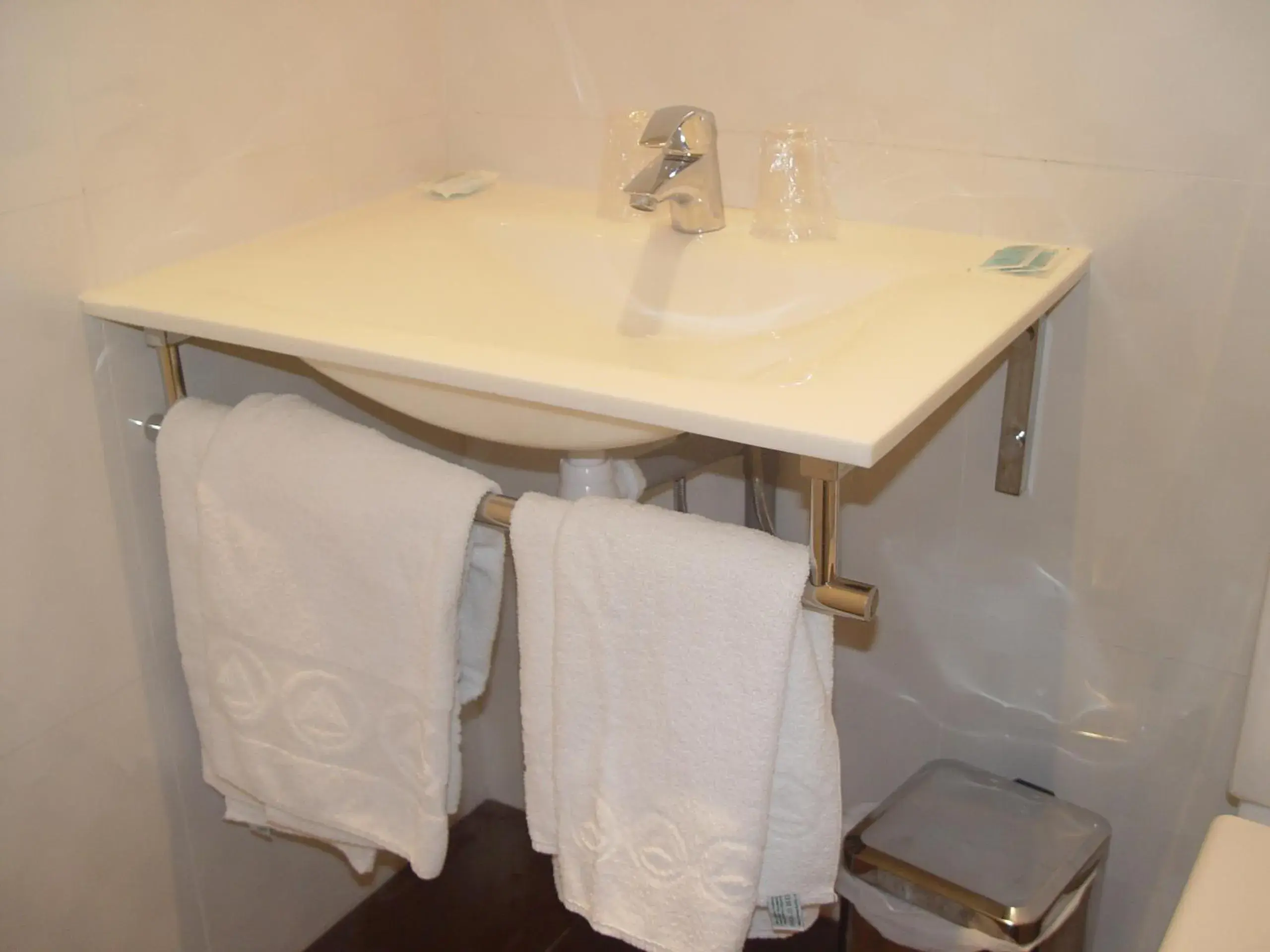 Bathroom in Hotel Lebron