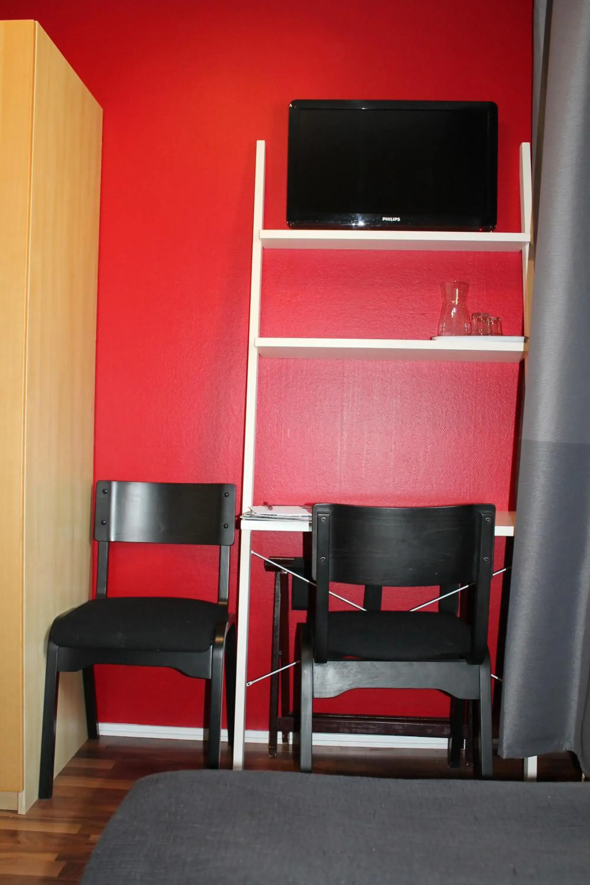 TV/Entertainment Center in Sure Hotel by Best Western Vilsta Sporthotell