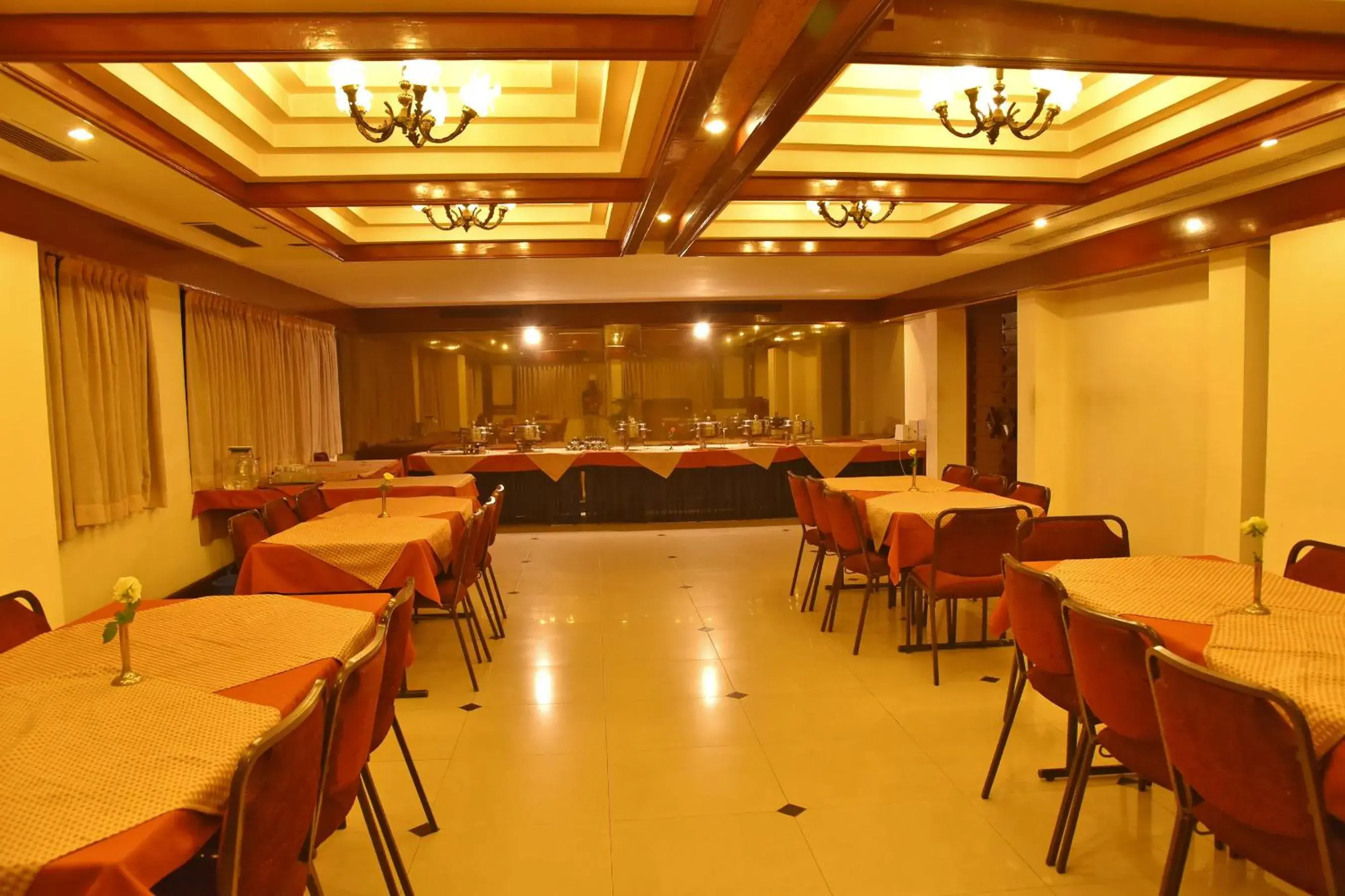 Banquet/Function facilities, Restaurant/Places to Eat in Hotel Poonja International