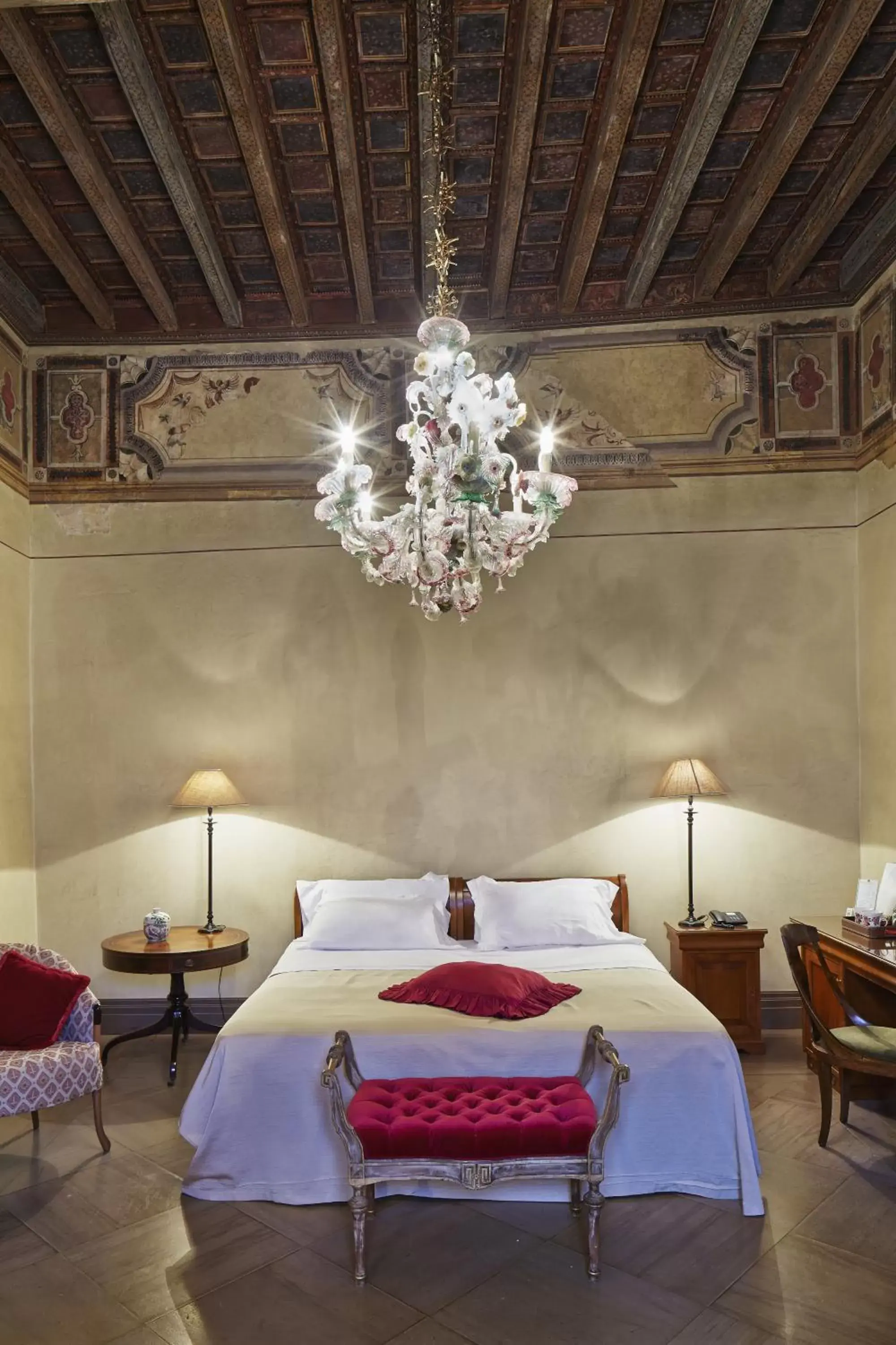 Bedroom, Bed in Albergo Cappello