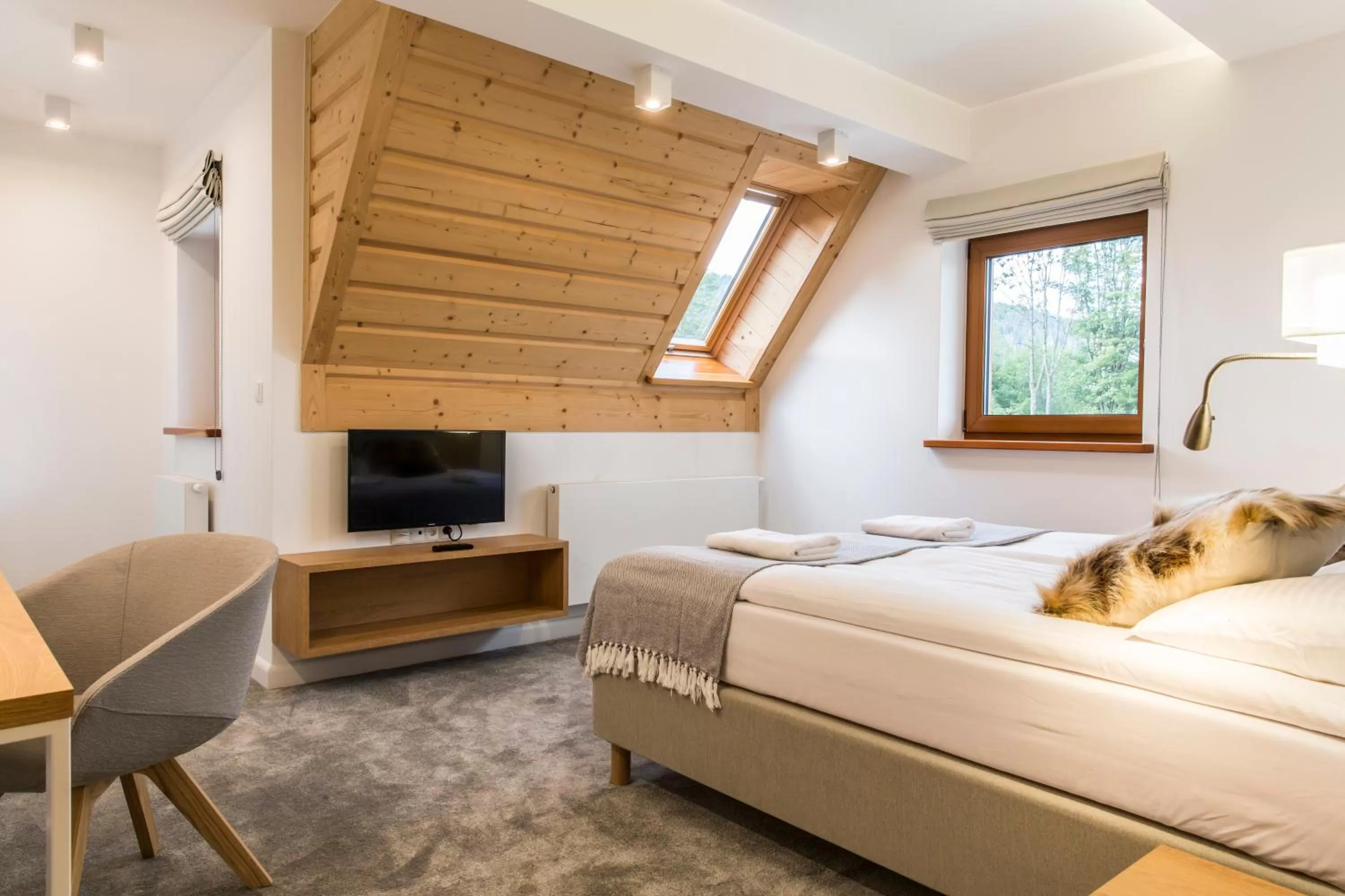 Photo of the whole room, Bed in Royal Hill Residence