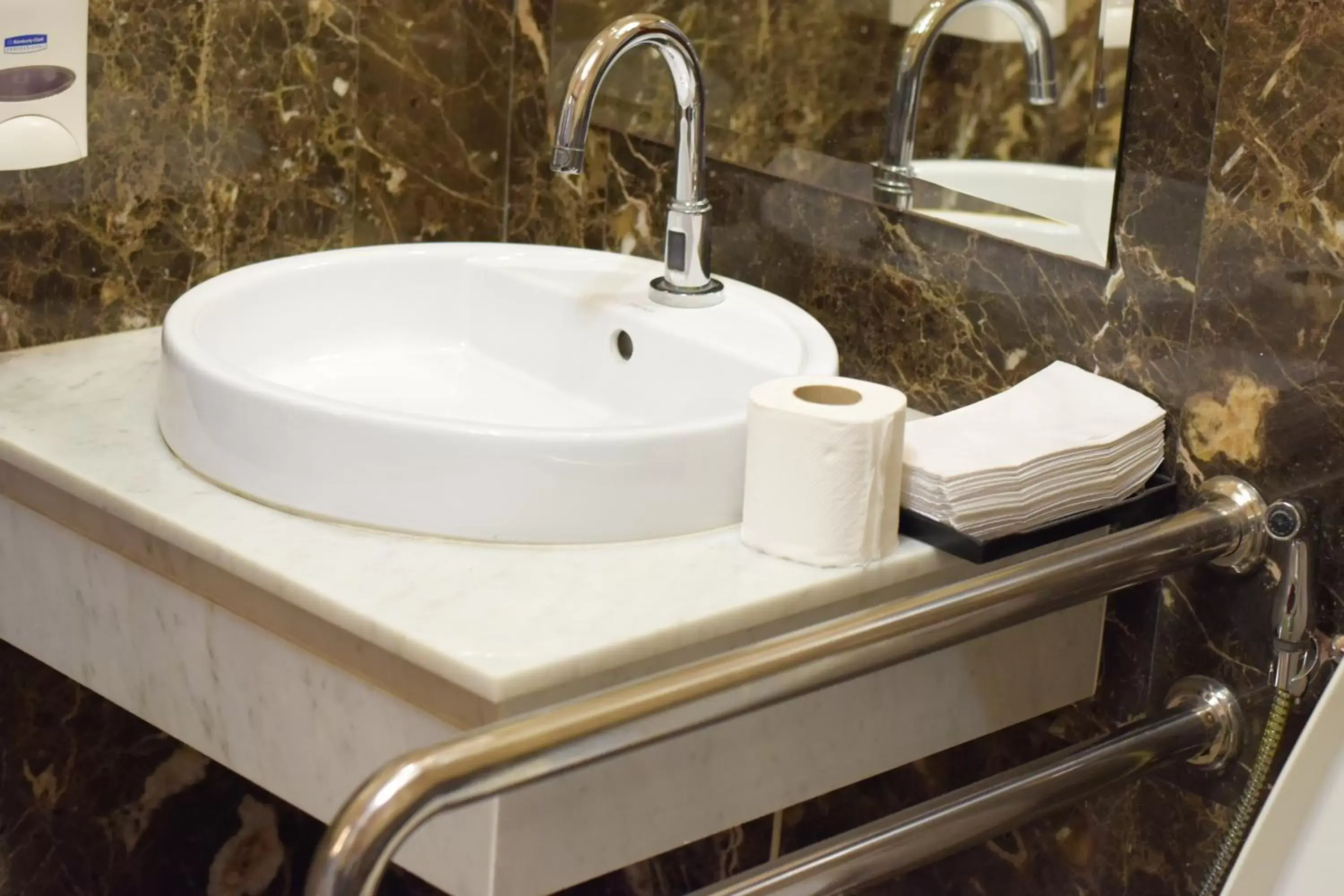 Bathroom in Aiyara Grand Hotel