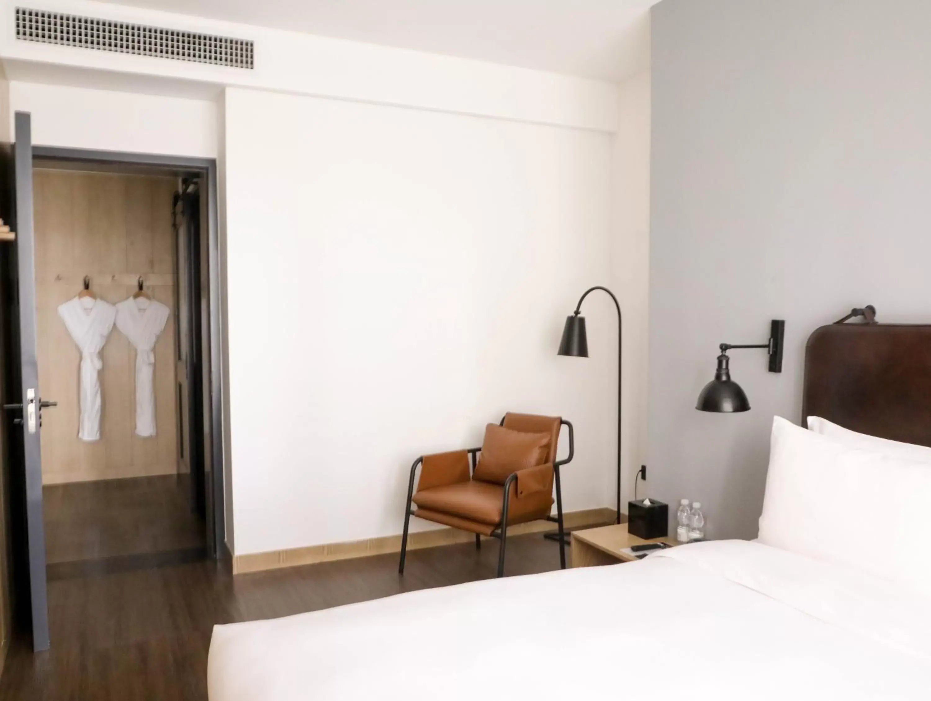 Bedroom, Bed in Moxy Shenzhen North Station