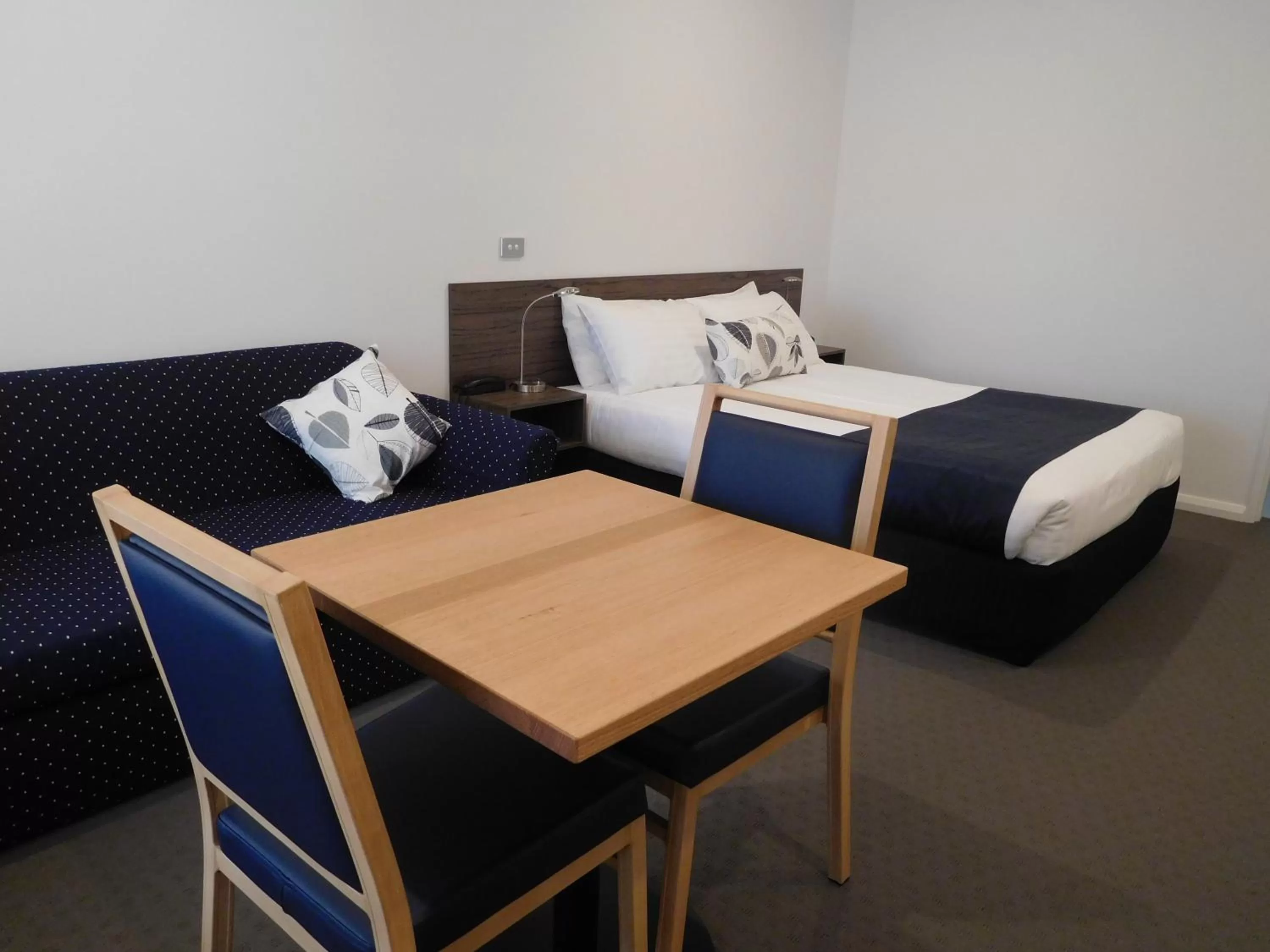 Photo of the whole room, Bed in Commercial Golf Resort