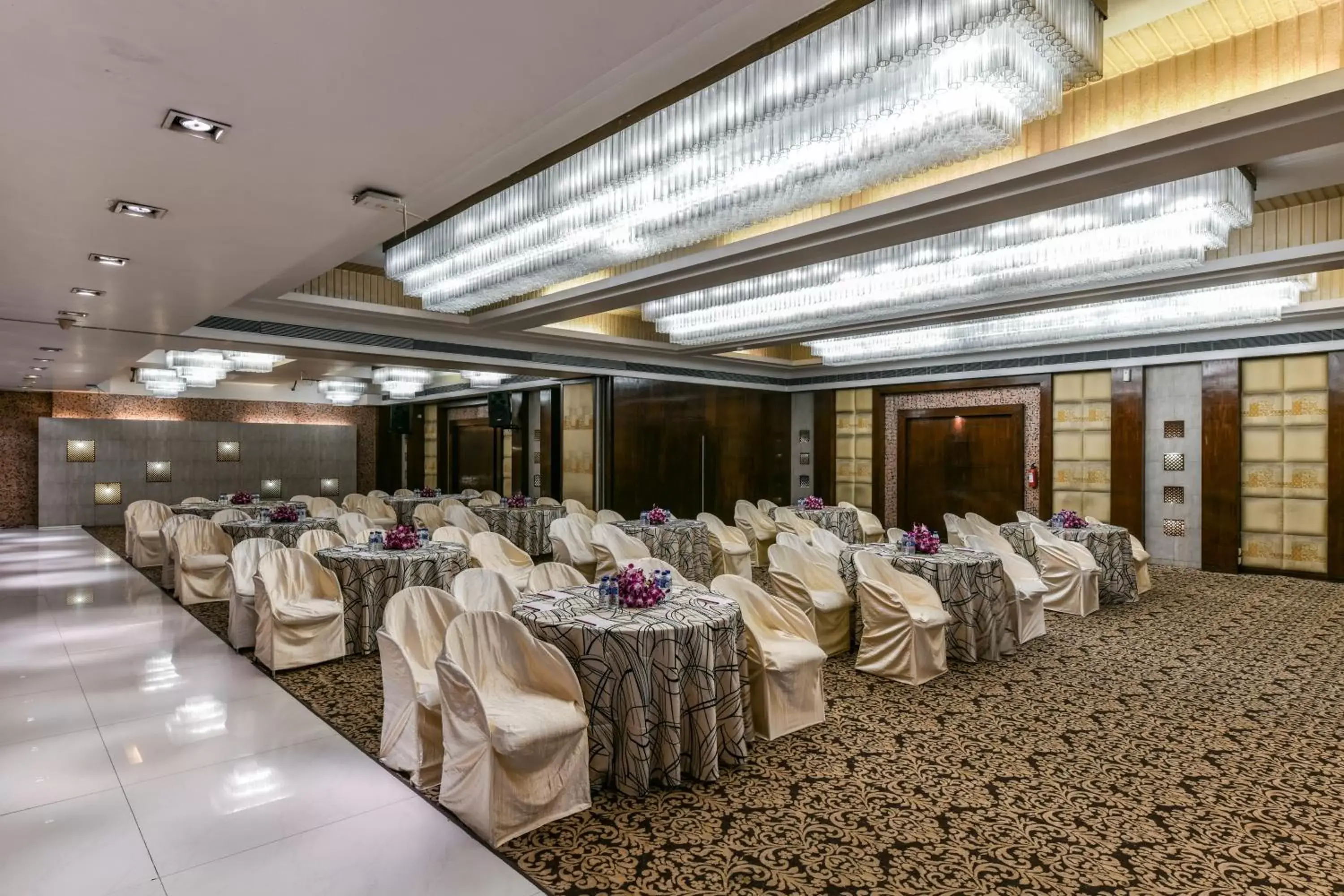 Banquet/Function facilities, Banquet Facilities in The Regenza By Tunga