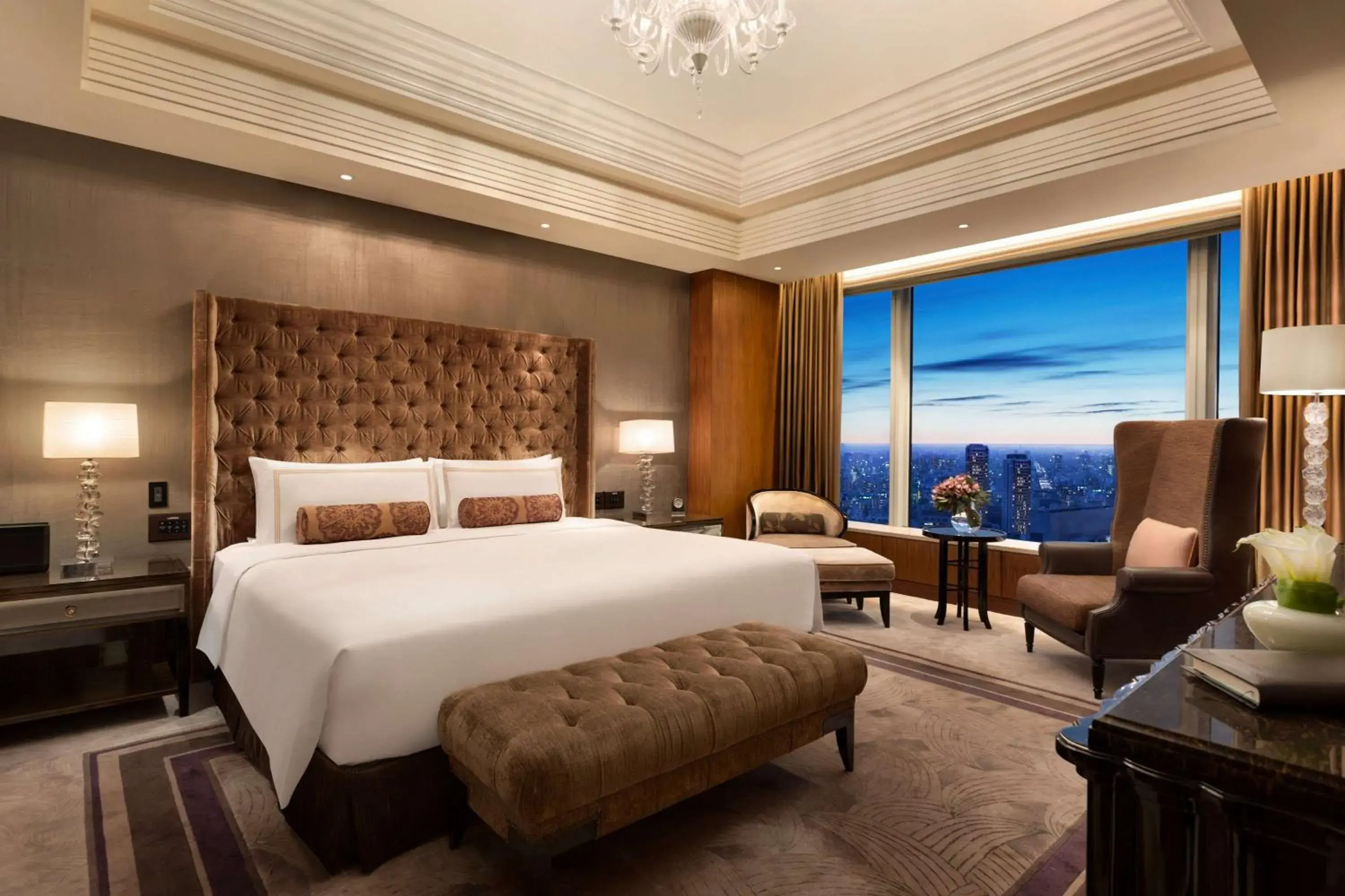 Photo of the whole room in Shangri-La Tokyo