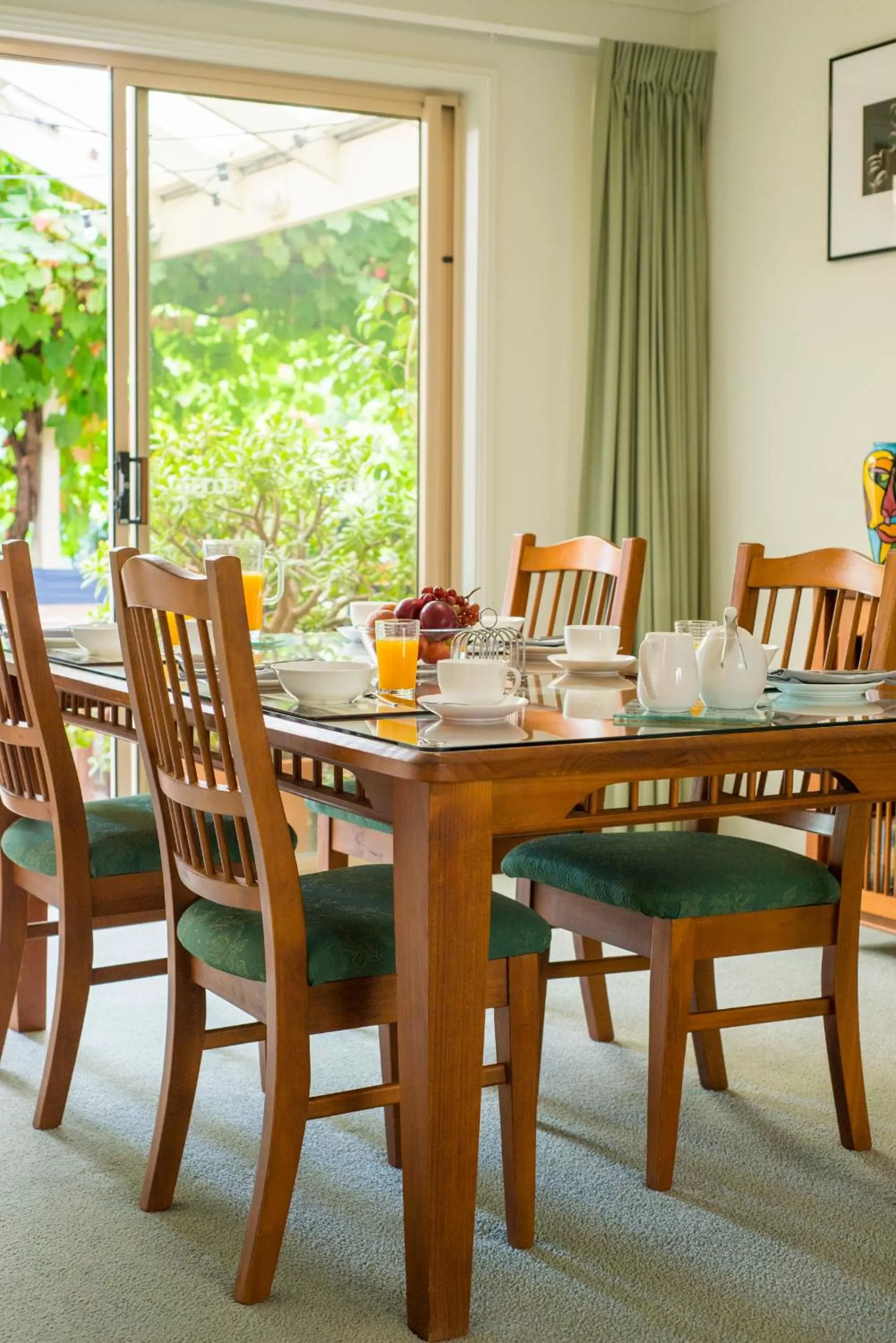 Meals in Bellevue Bed & Breakfast