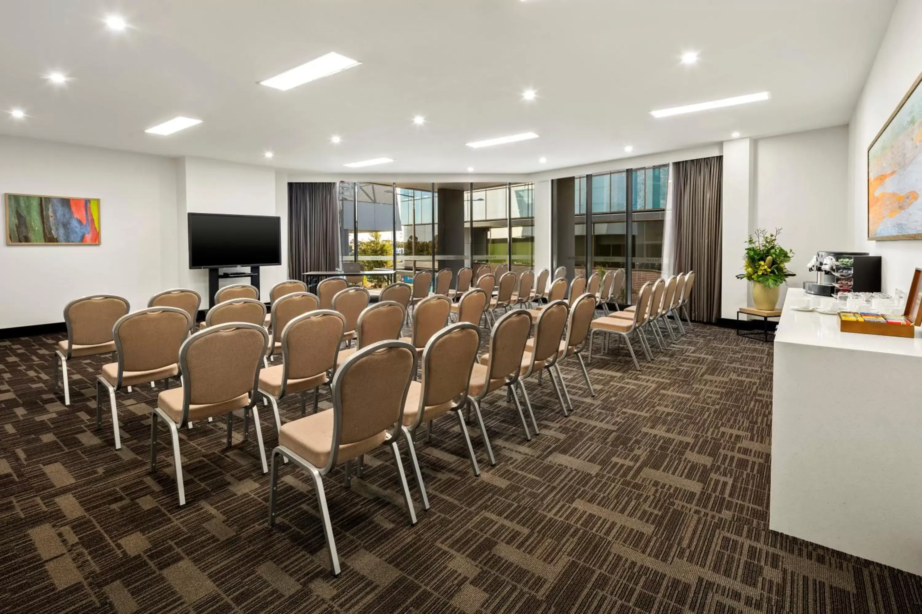 Photo of the whole room in Quest Dandenong Central