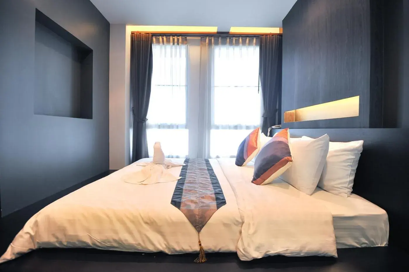 Bedroom, Bed in 42Grand Residence
