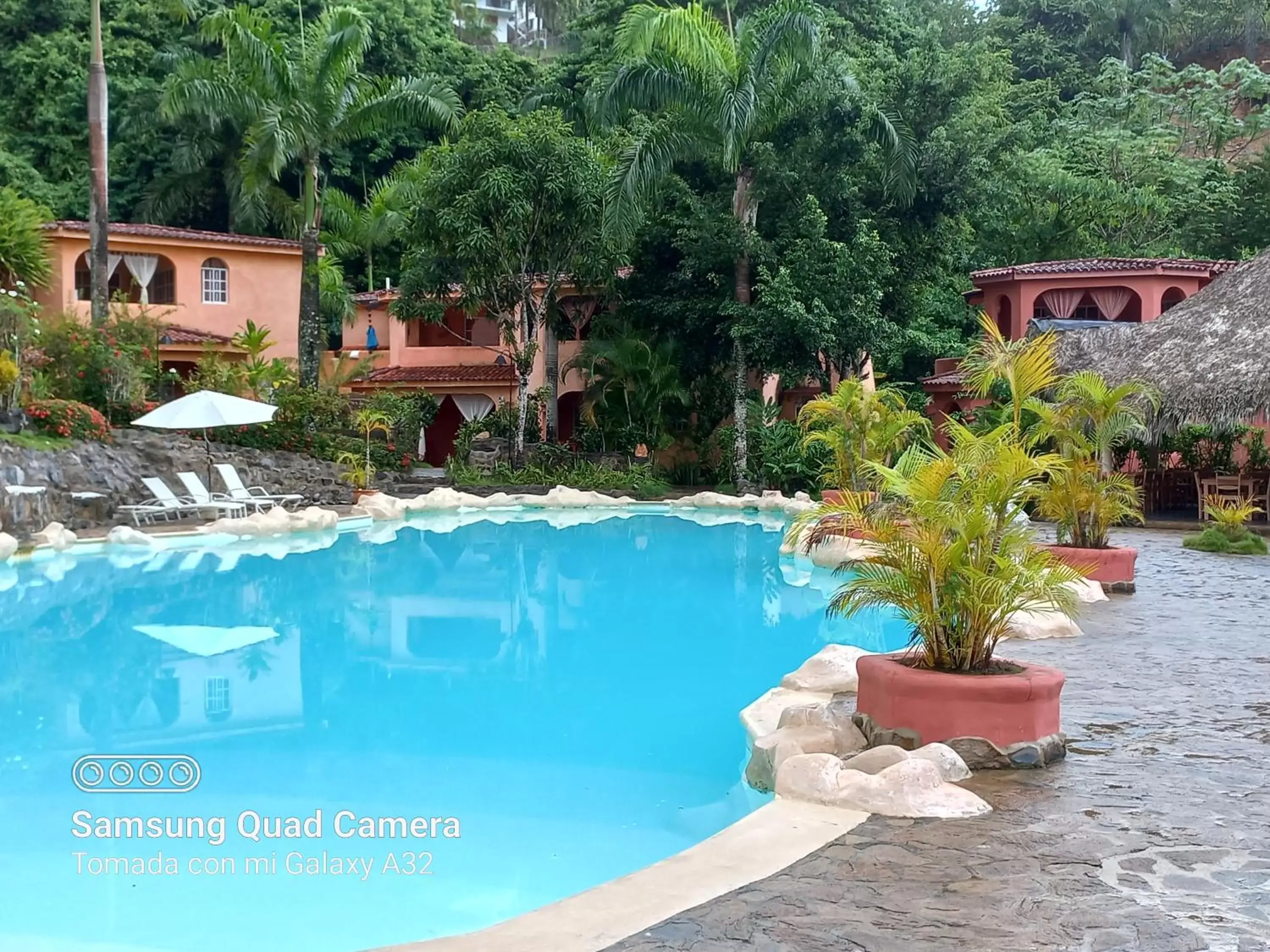 Swimming Pool in Hotel - Residencial Madrugada