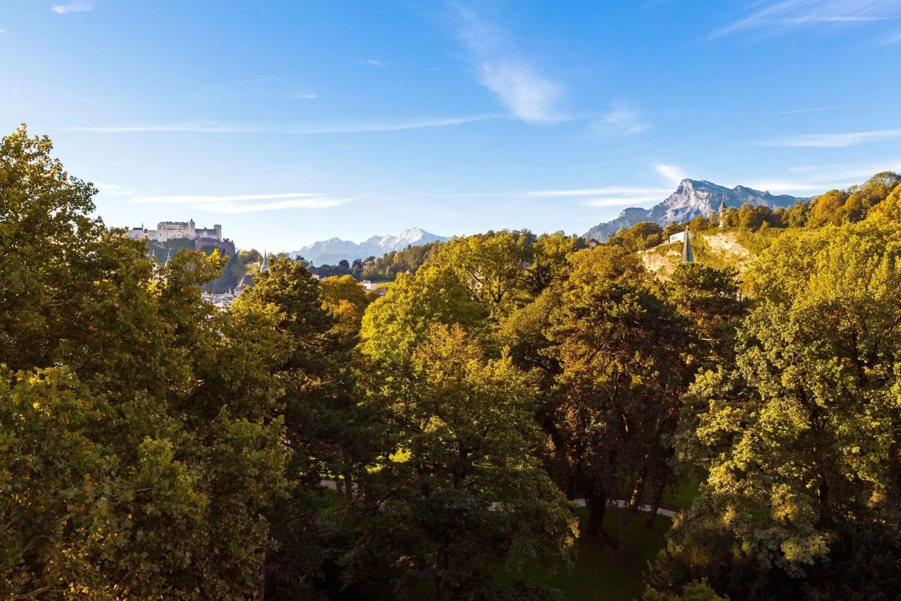 Photo of the whole room in Sheraton Grand Salzburg