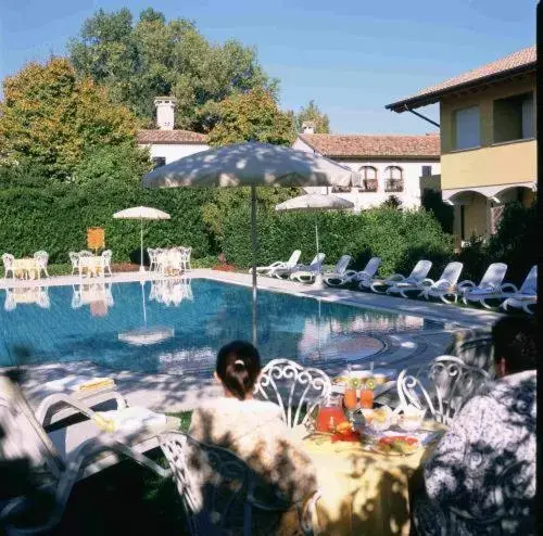 Day, Swimming Pool in Borgo Cà dei Sospiri