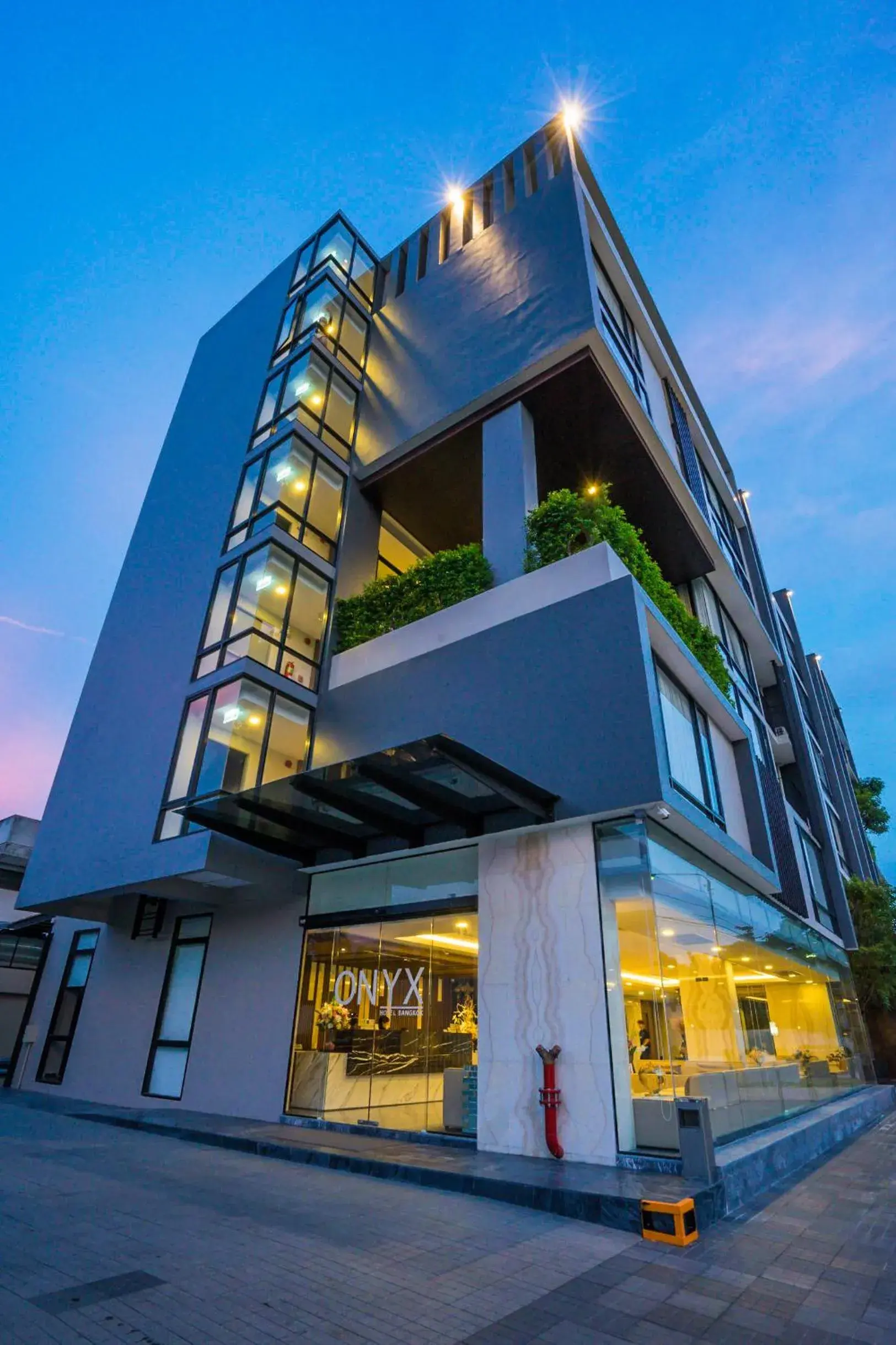 Property Building in Onix Hotel Bangkok