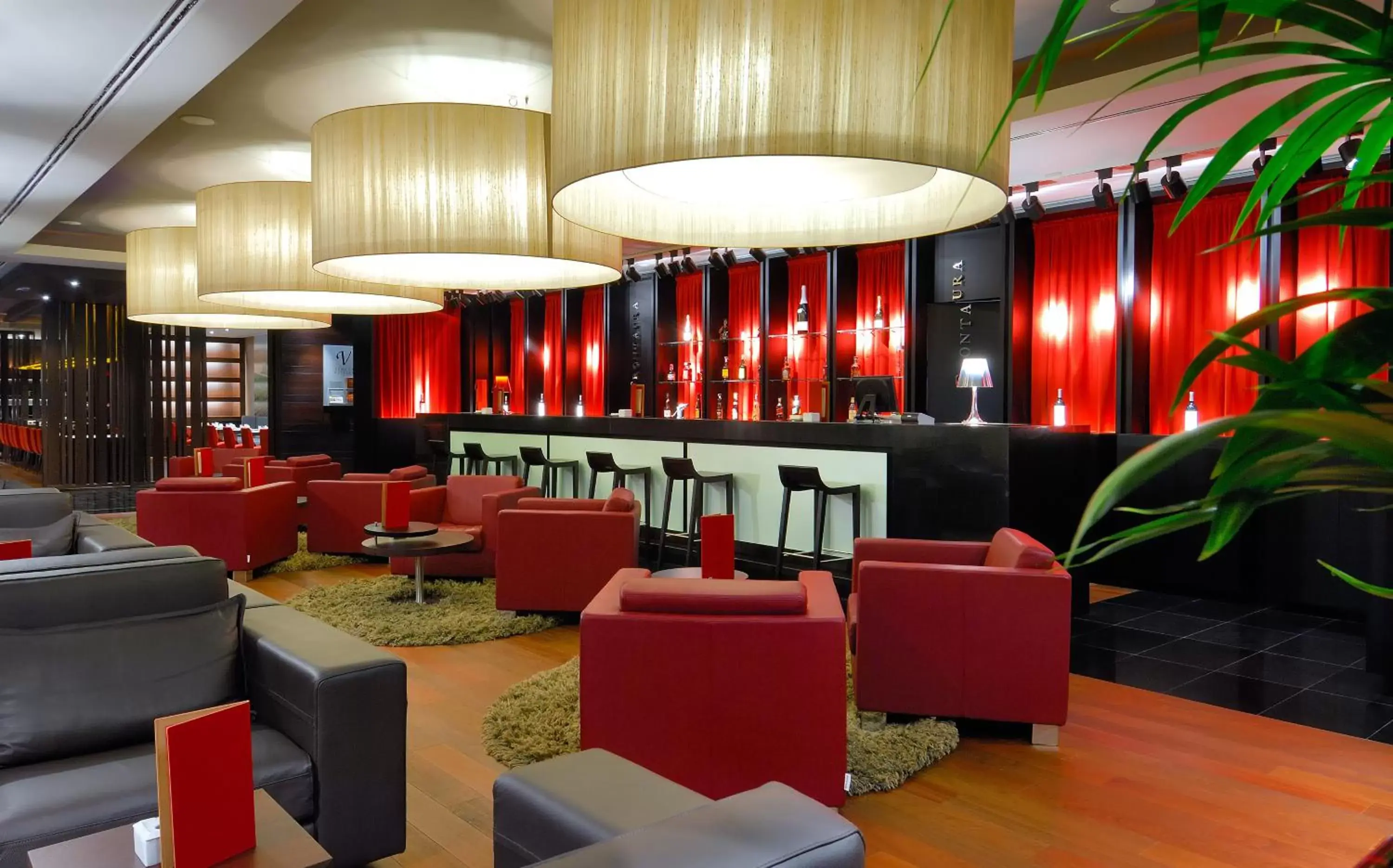 Lounge or bar in Vincci Frontaura Lounge or bar in Vincci Frontaura