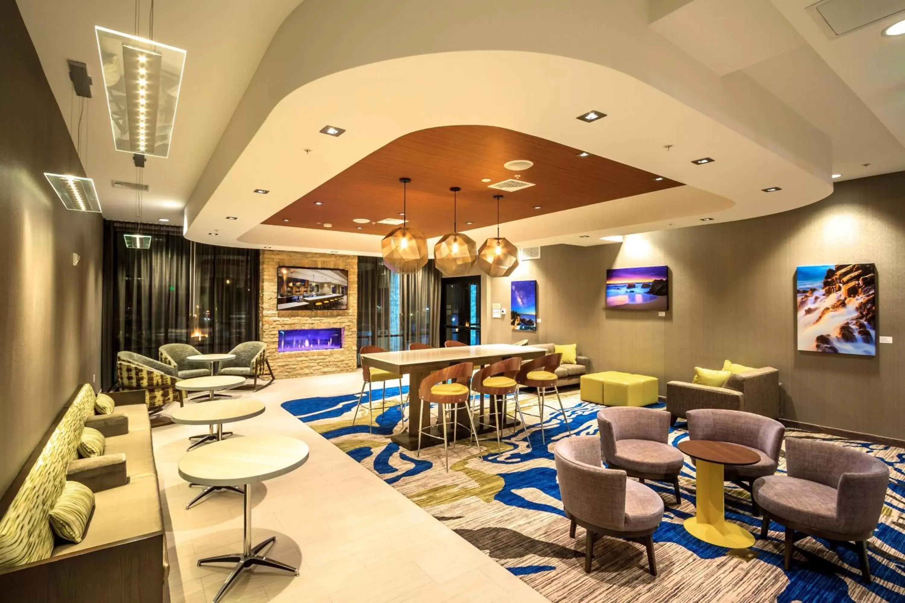 Lobby or reception, Restaurant/Places to Eat in SpringHill Suites by Marriott The Dunes On Monterey Bay