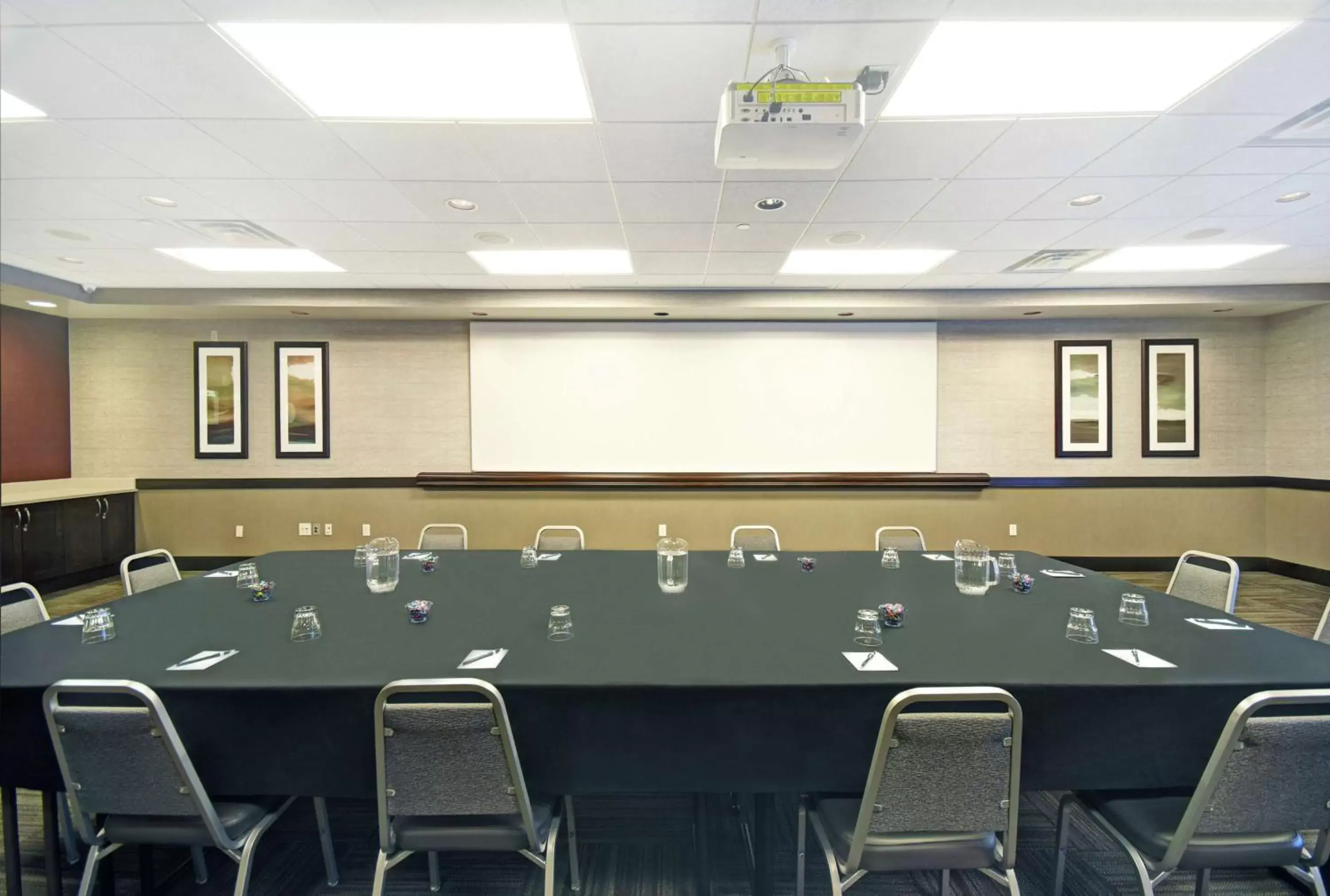 Meeting/conference room in Homewood Suites by Hilton Denver International Airport