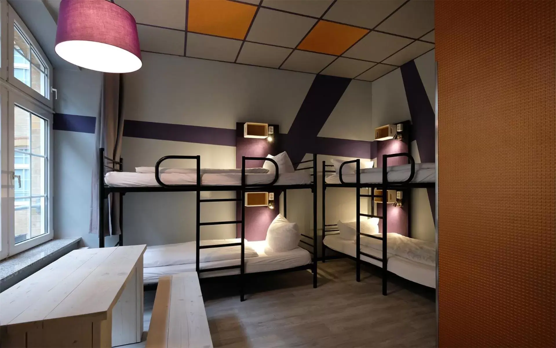 Photo of the whole room, Bunk Bed in Singer109 Hotel & Hostel